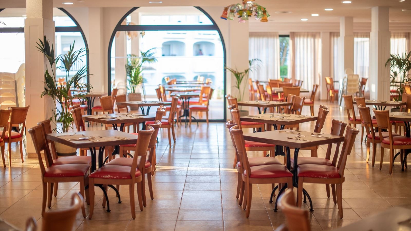 restaurants-main-restaurant