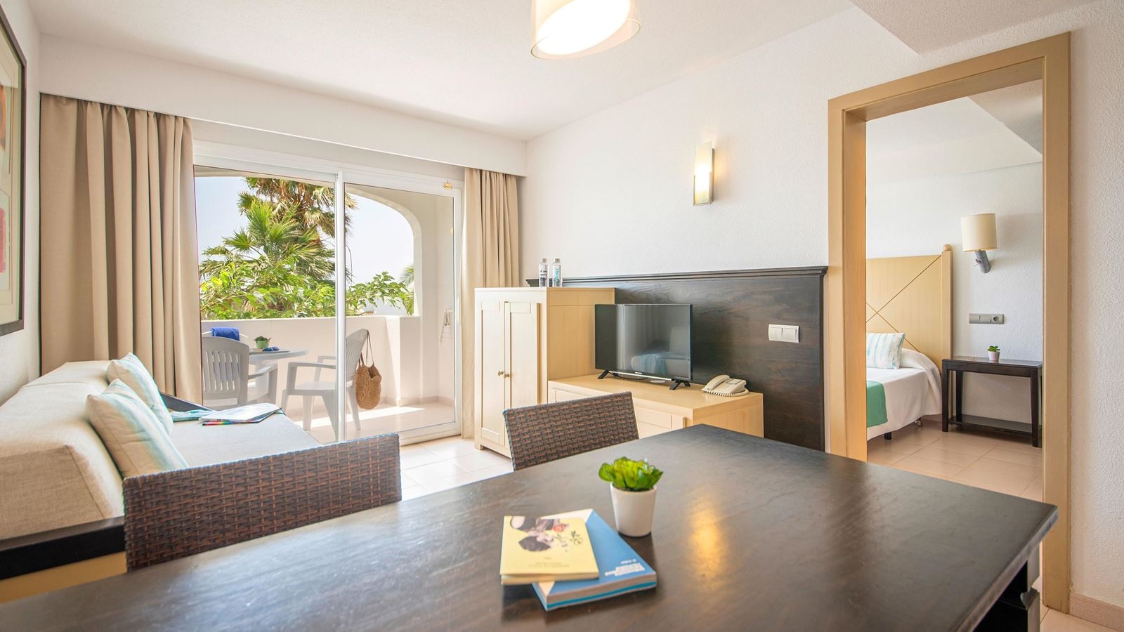 rooms-apartment-sea-view