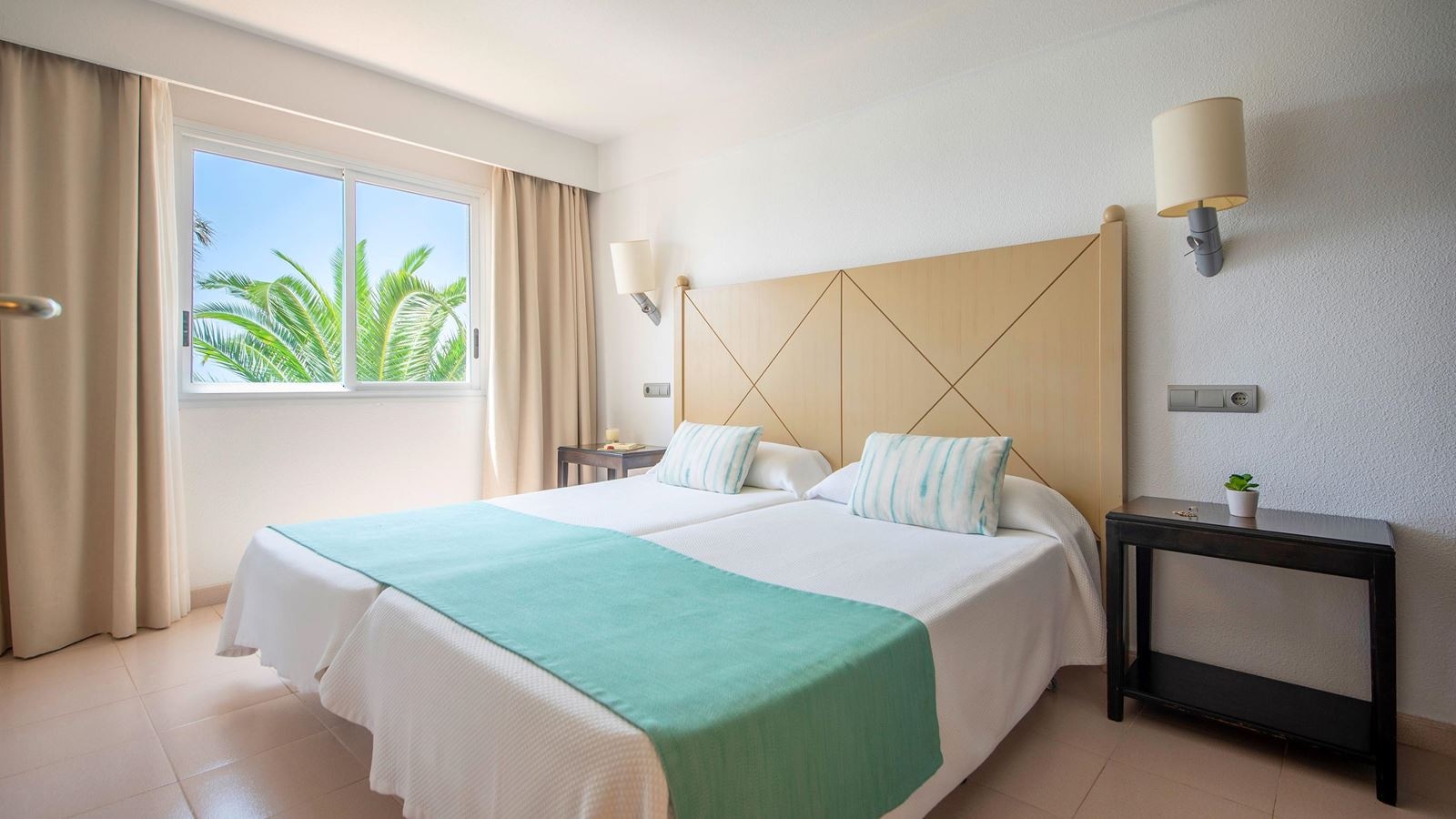 rooms-apartment-sea-view