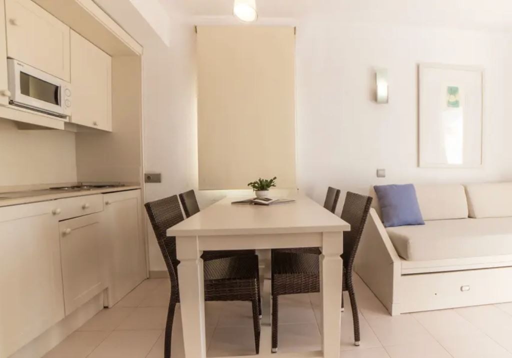 rooms-apartment-sea-view