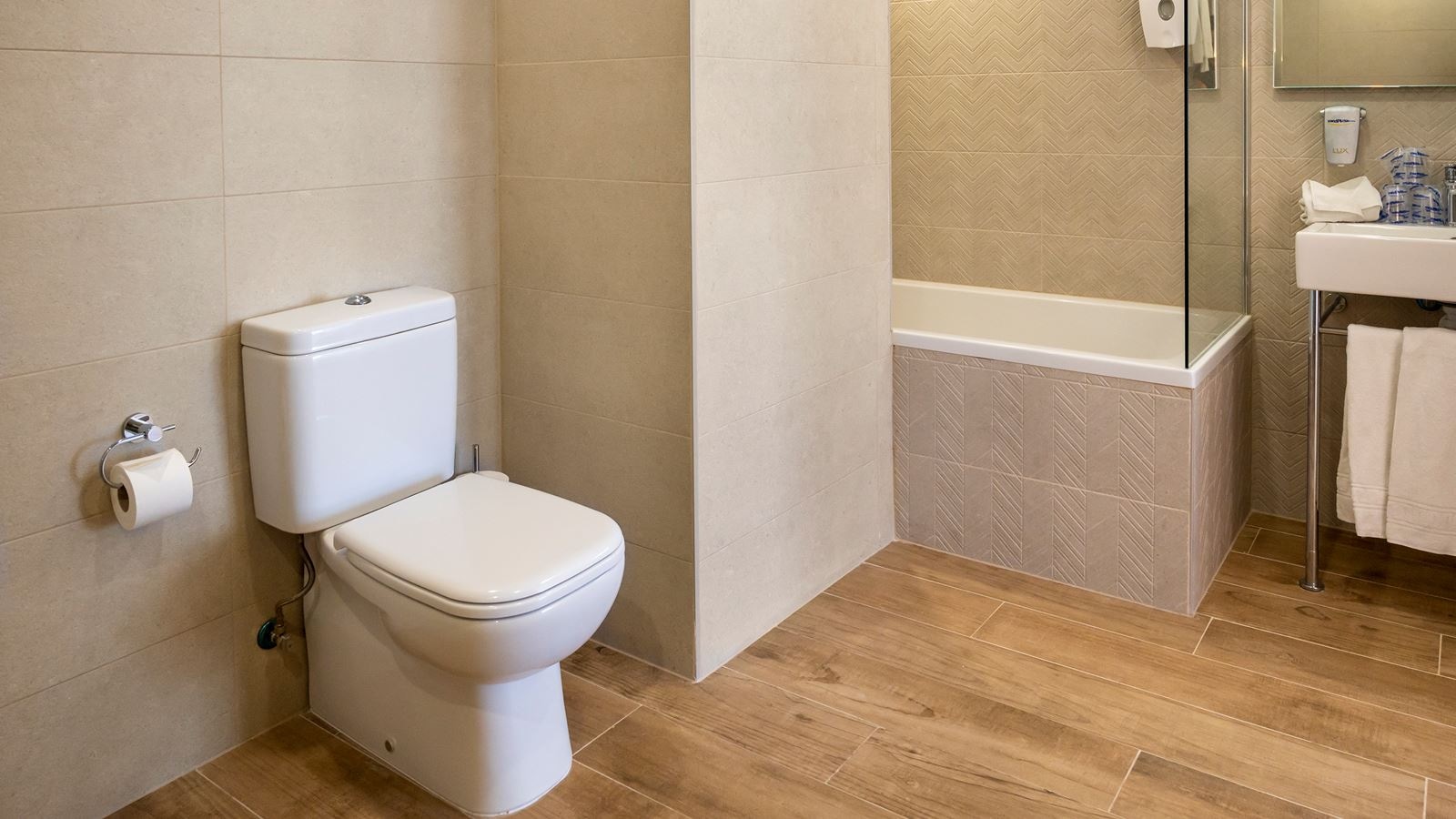 rooms-family-room-standard-balcony-or-terrace