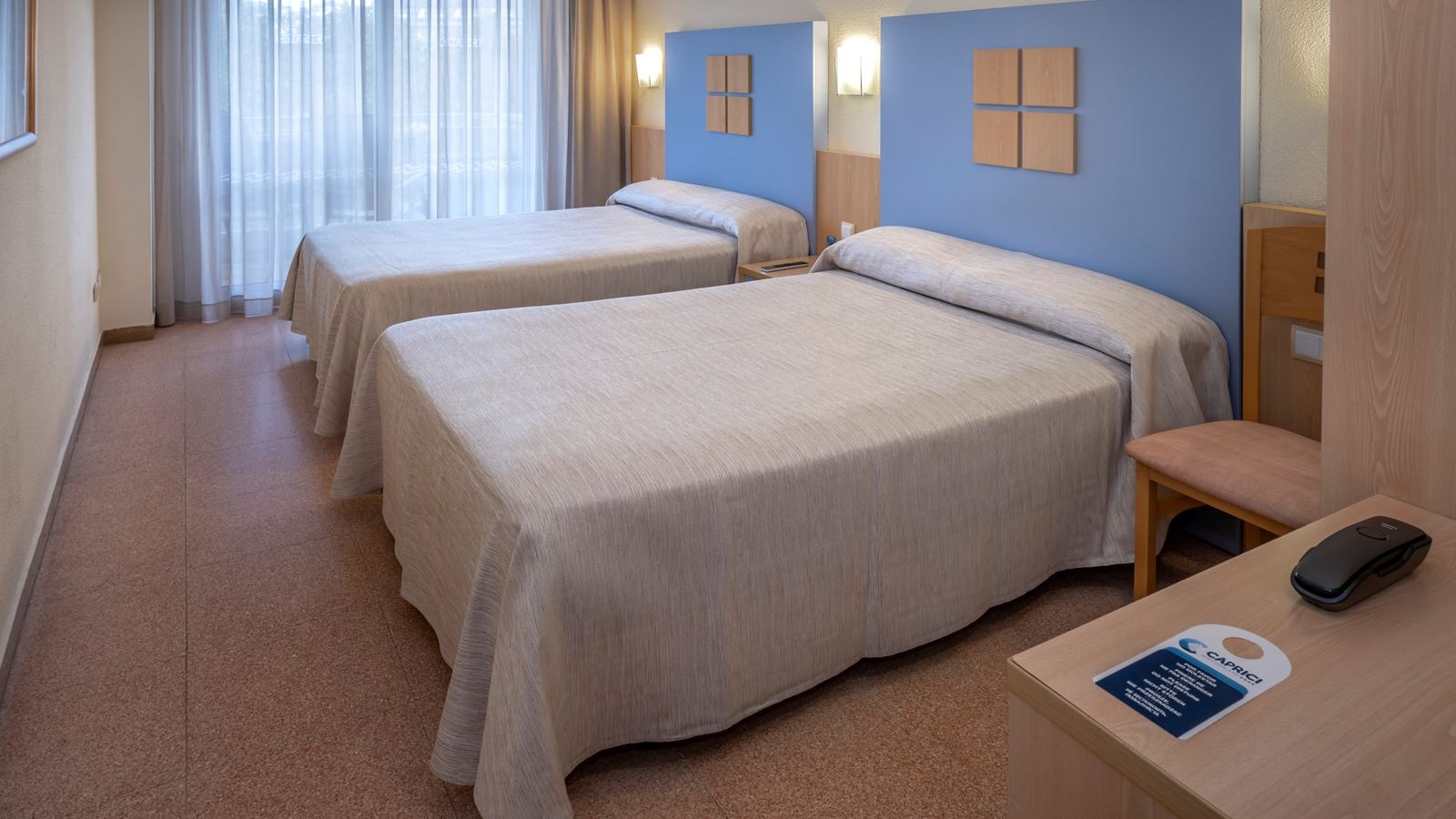 rooms-quadruple-standard-room