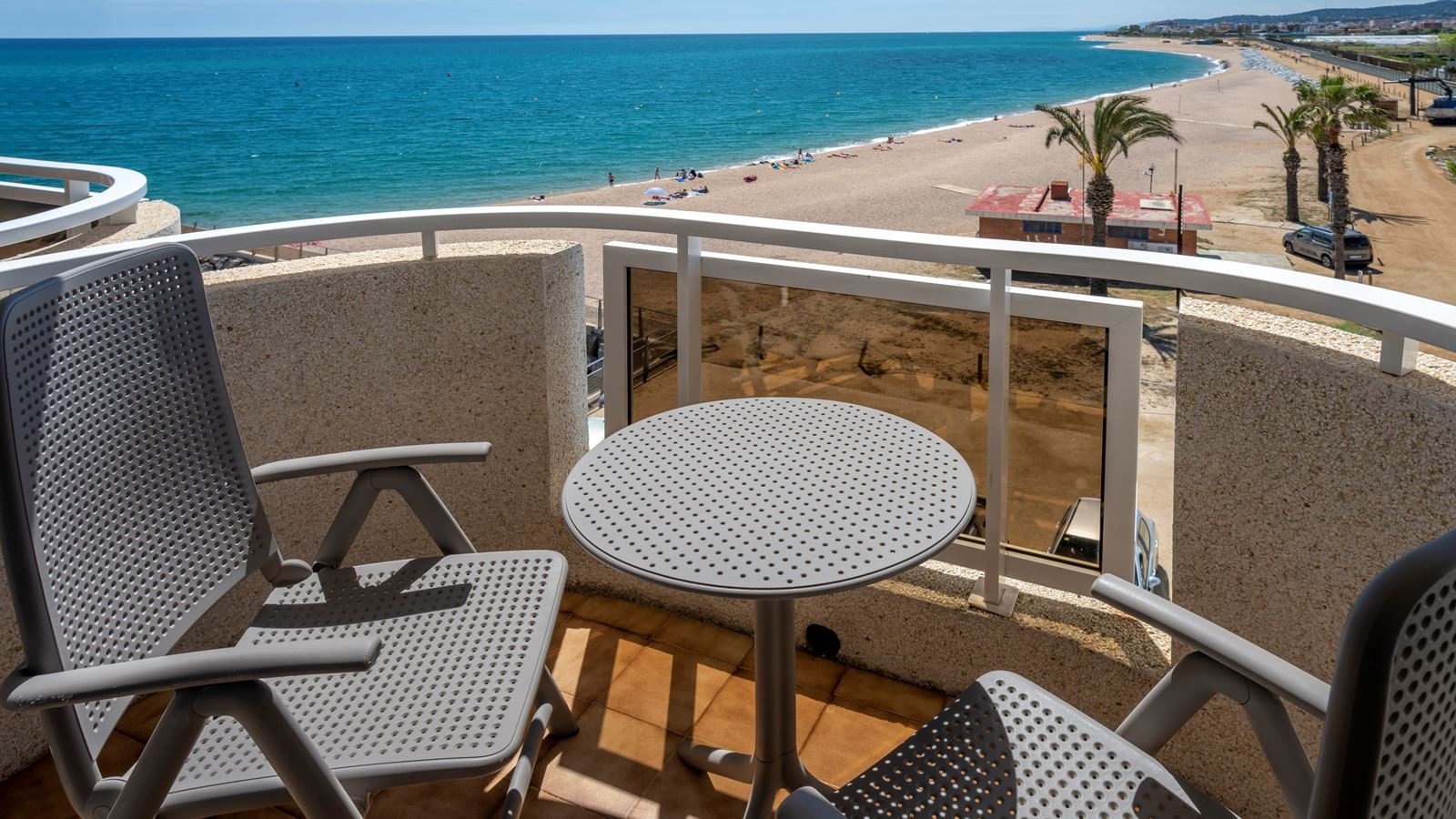 rooms-quadruple-privelege-room