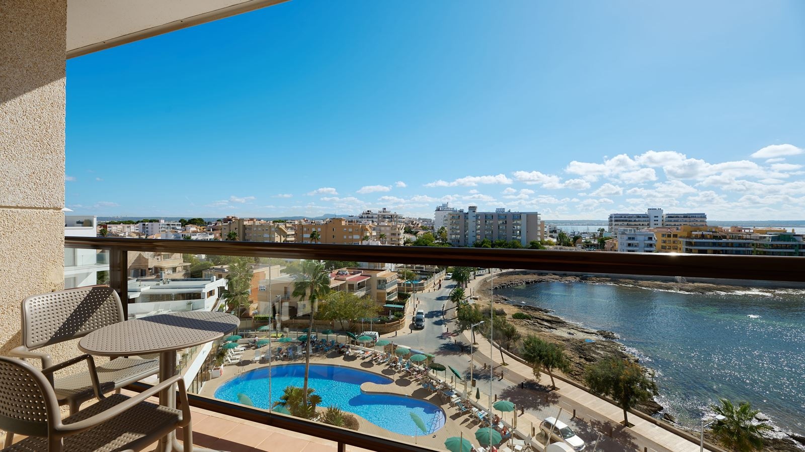 rooms-double-pool--seaview-wth-balcony-former-dbl-superior-seaview