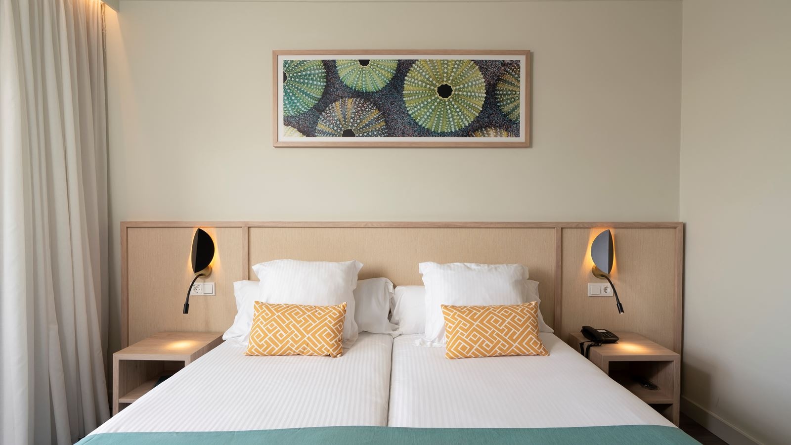 rooms-double-pool--seaview-wth-balcony-former-dbl-superior-seaview