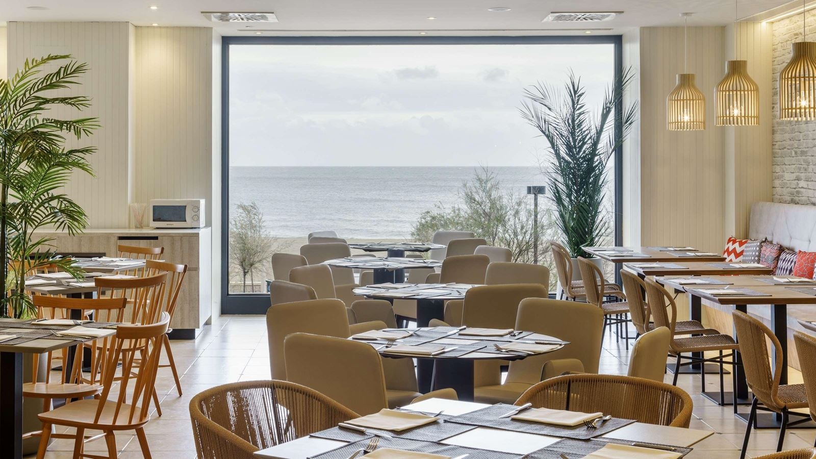 restaurants-restaurants