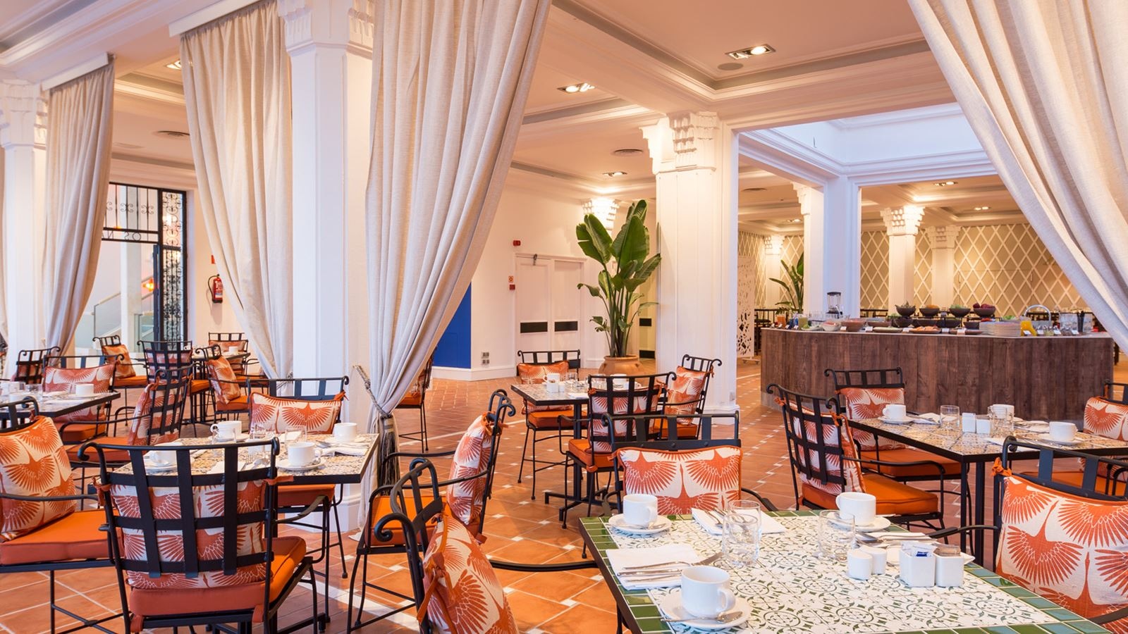 restaurants-restaurants