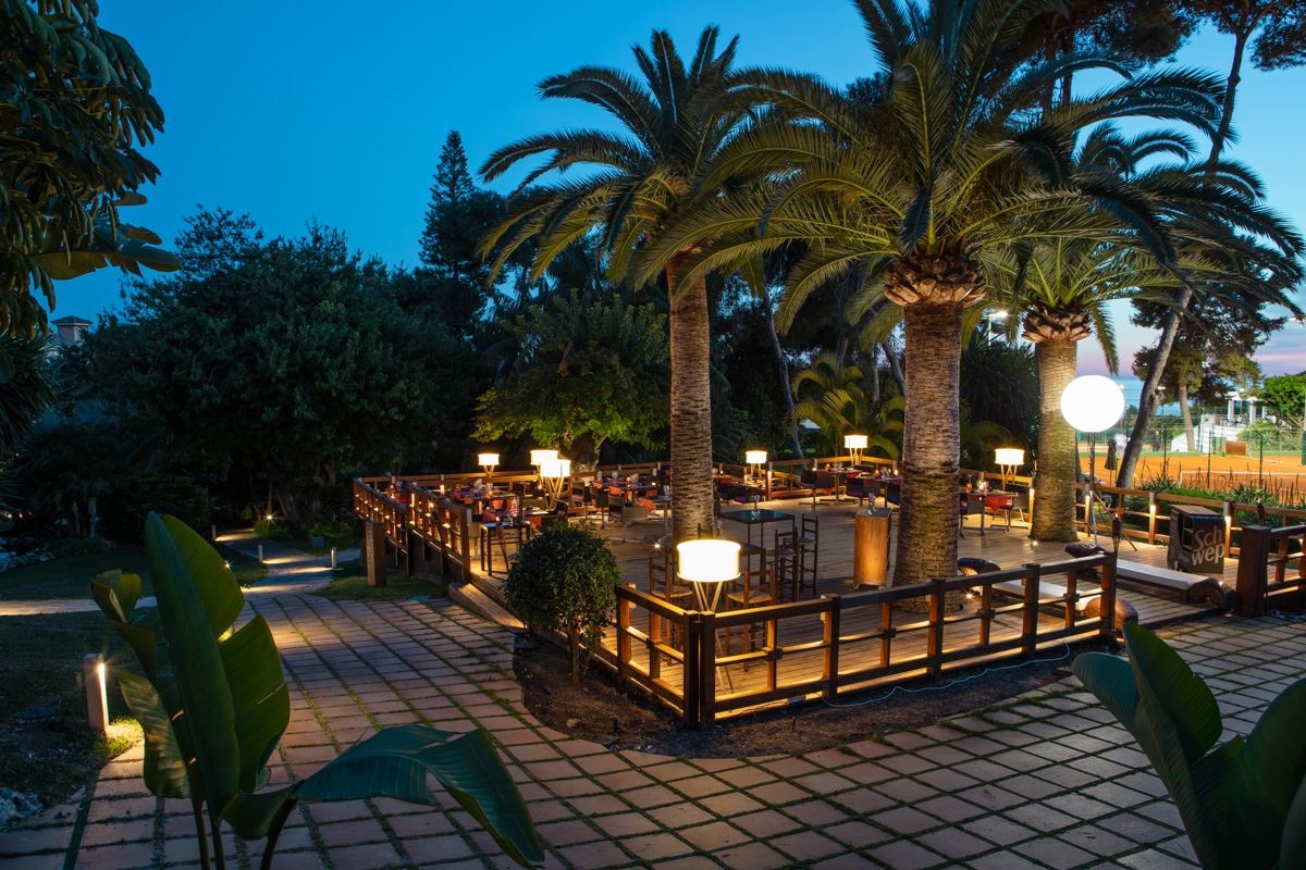 restaurants-restaurants