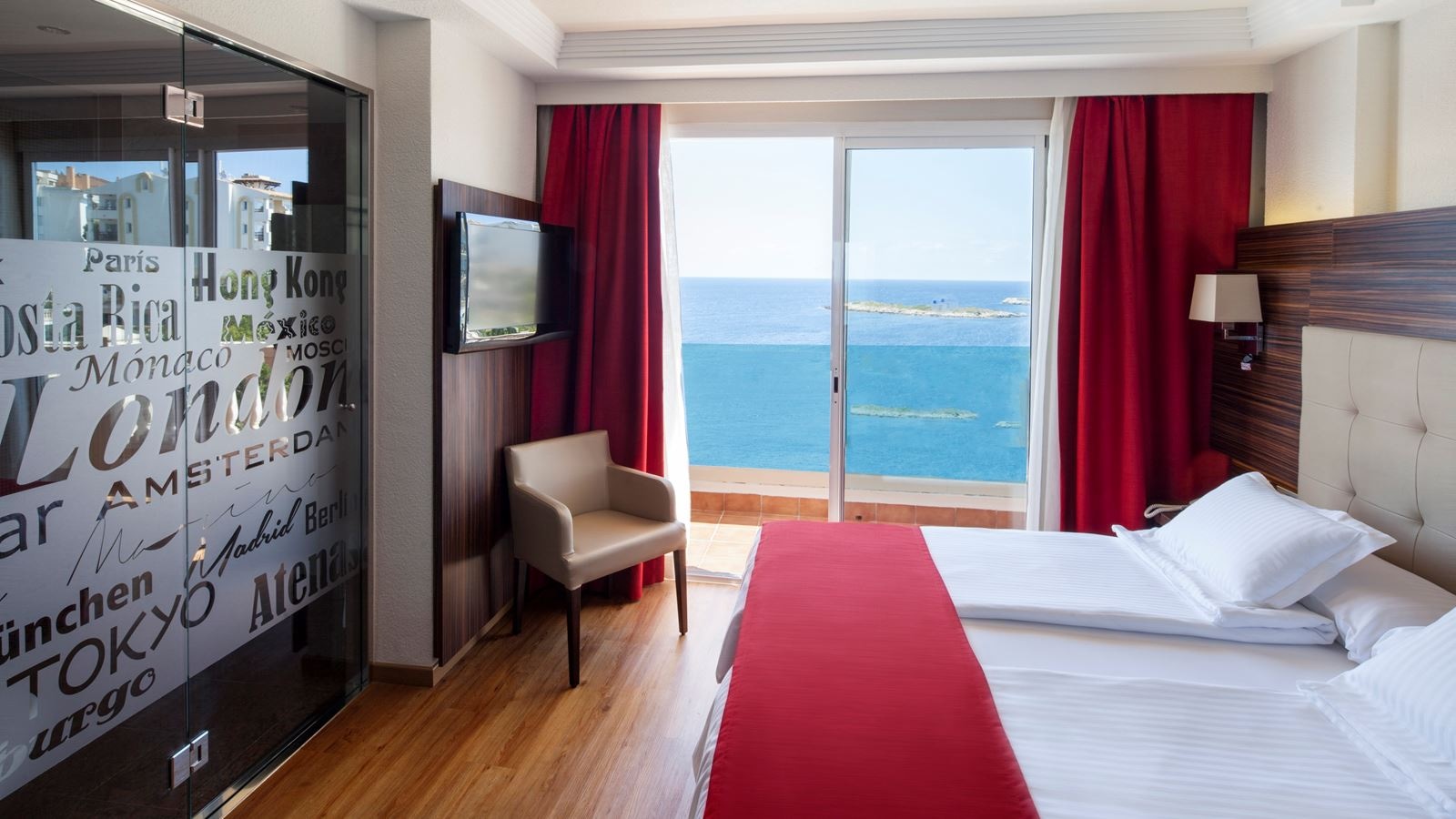 rooms-junior-suite-sea-view