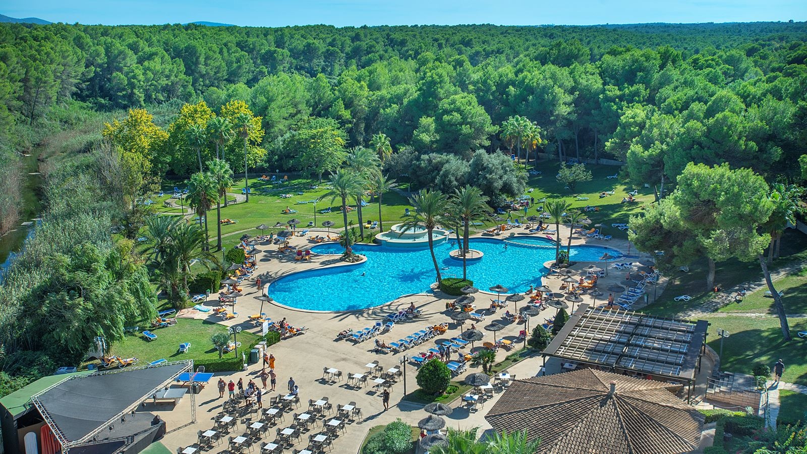 pools-outdoor-pool