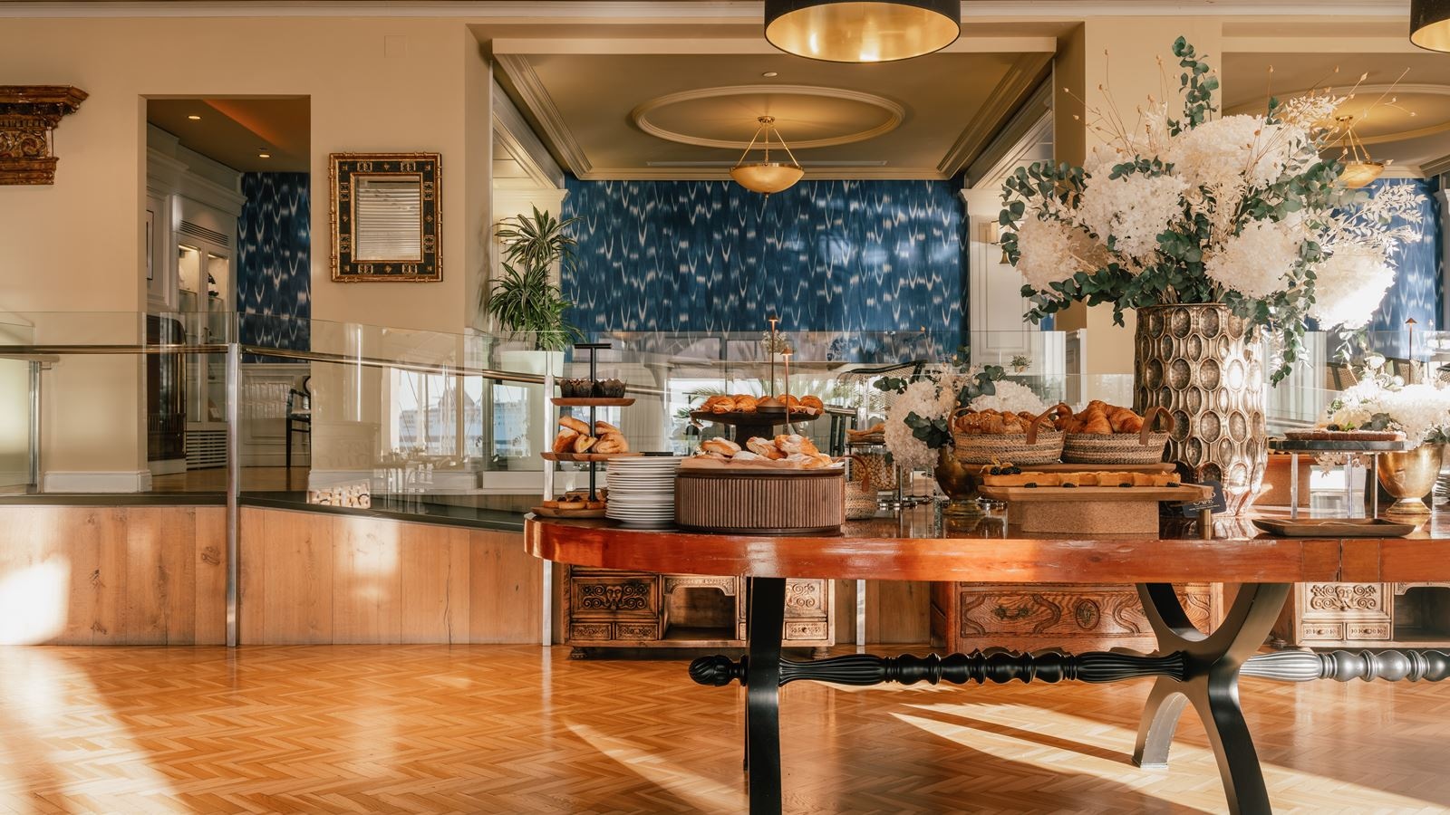 restaurants-breakfast-buffet-restaurant