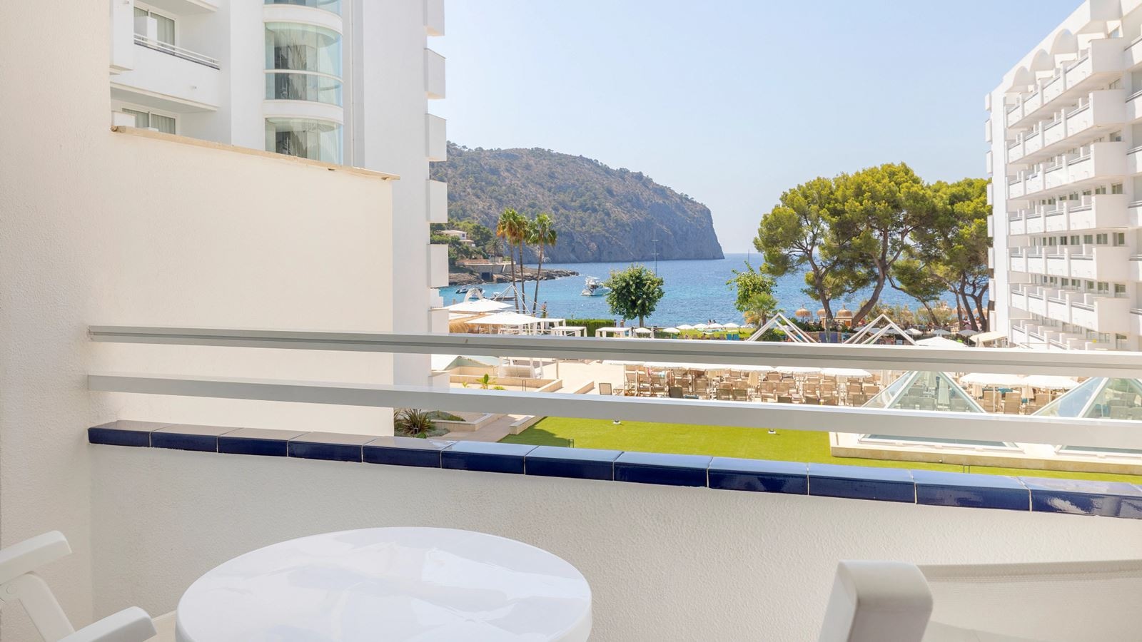 rooms-double-frontal-sea-view