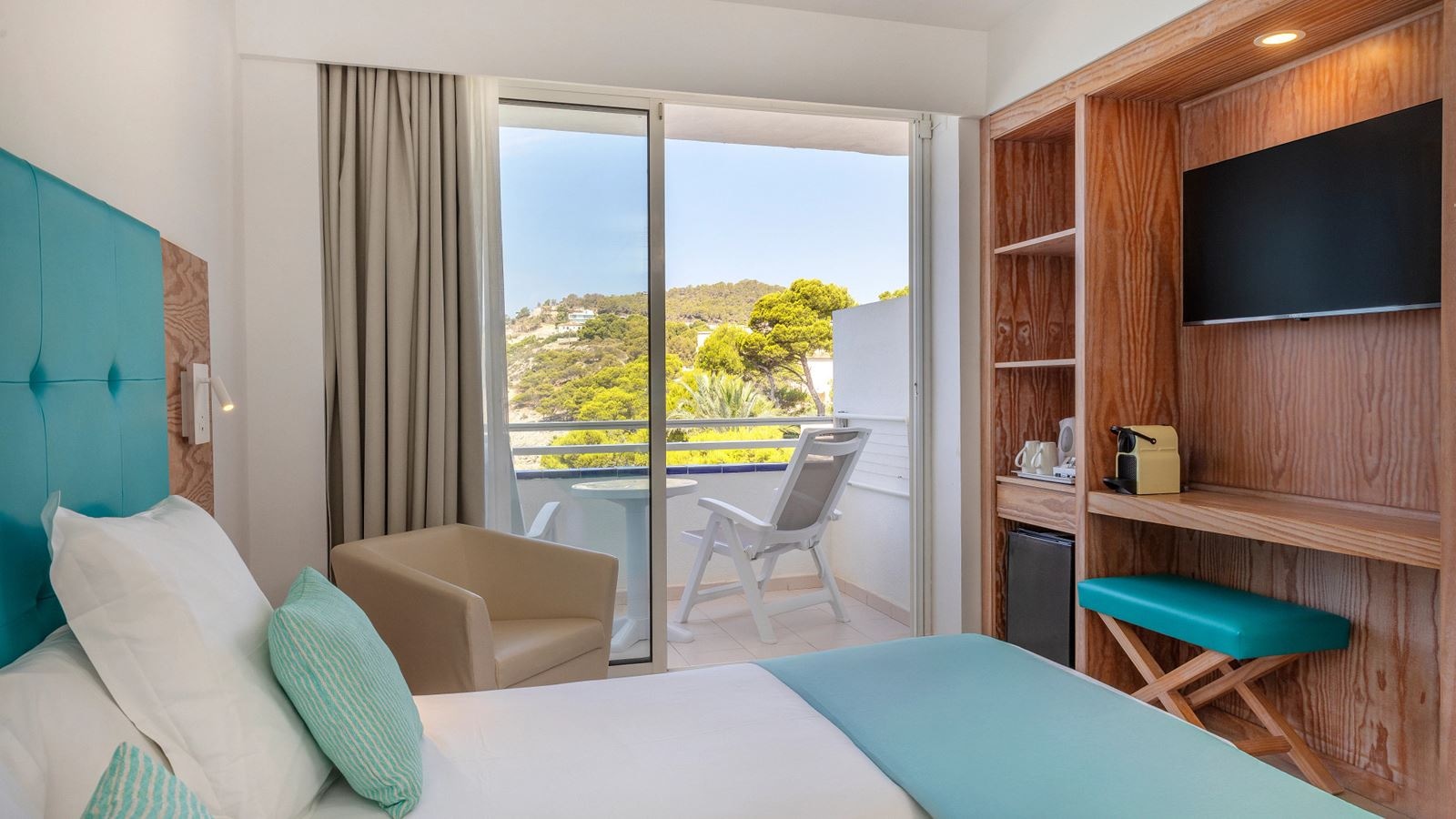 rooms-my-favorite-club-double-frontal-sea-view-balcony-or-terrace