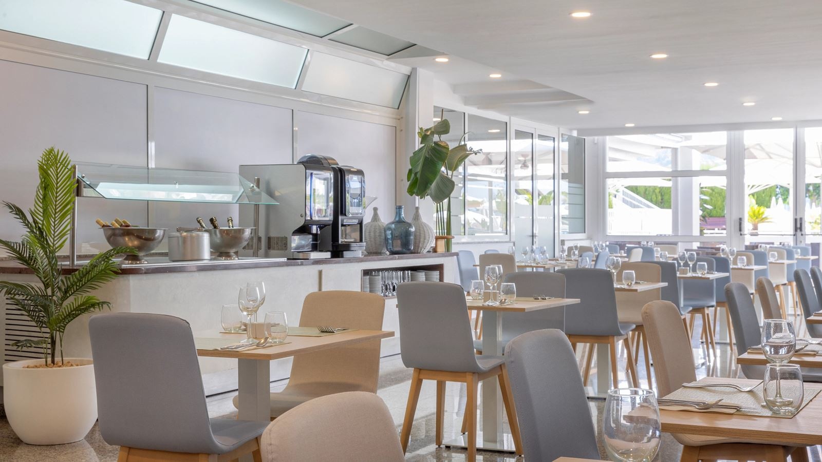 rooms-my-favorite-club-double-frontal-sea-view-balcony-or-terrace