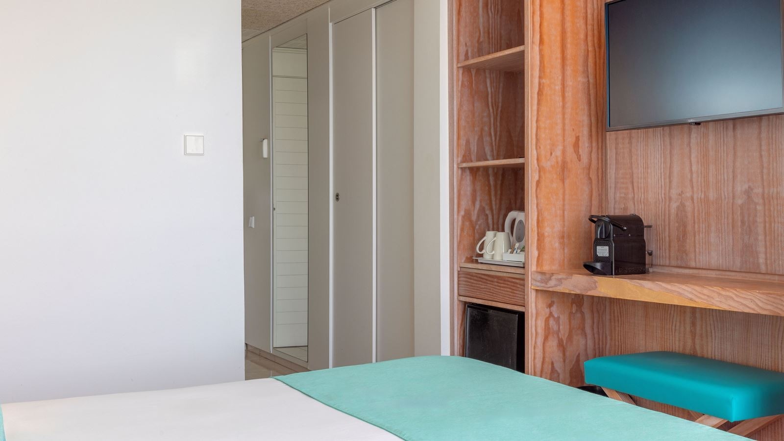 rooms-my-favorite-club-double-superior-frontal-sea-view-balcony-or-terrace