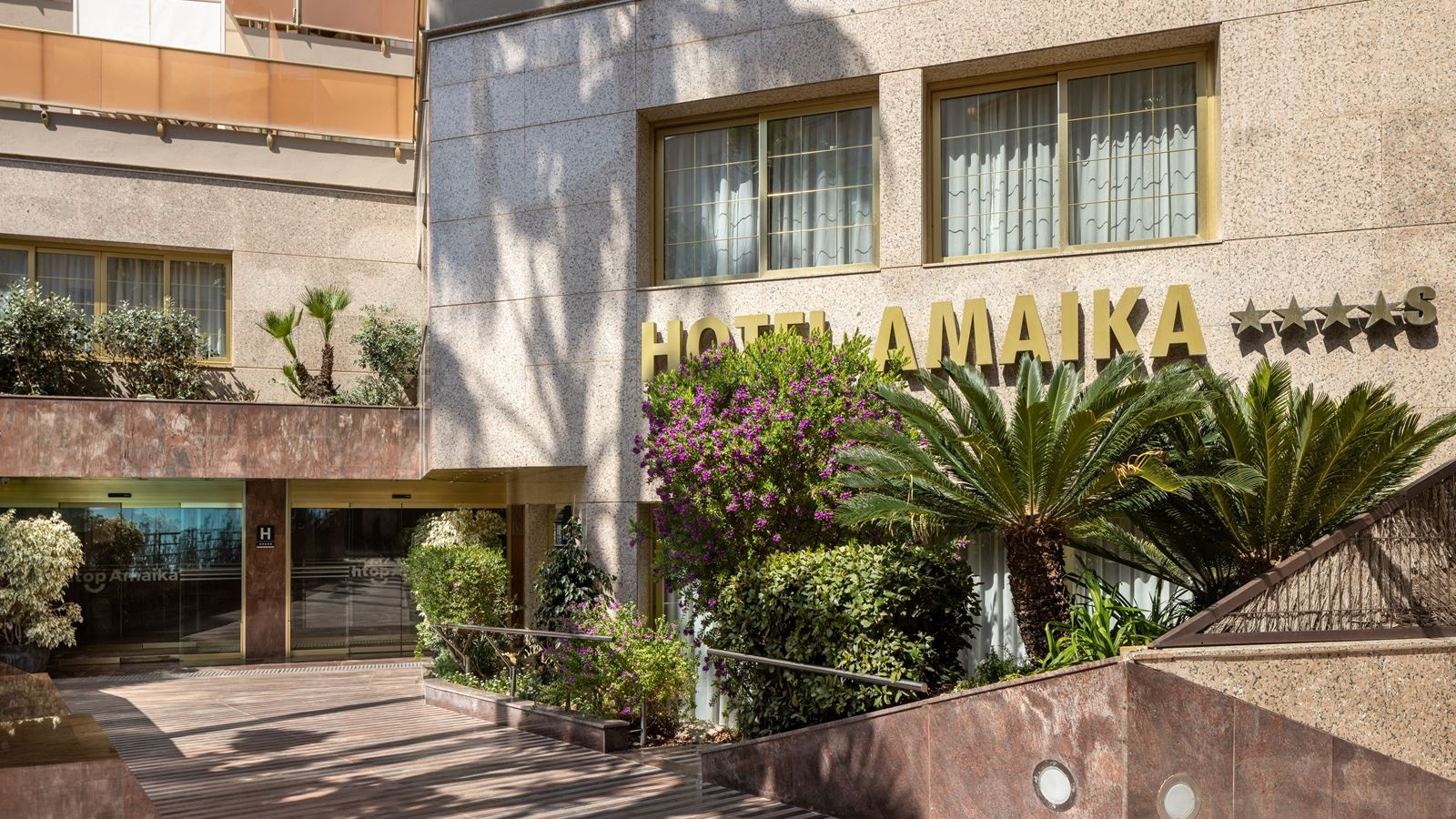 general-main-building