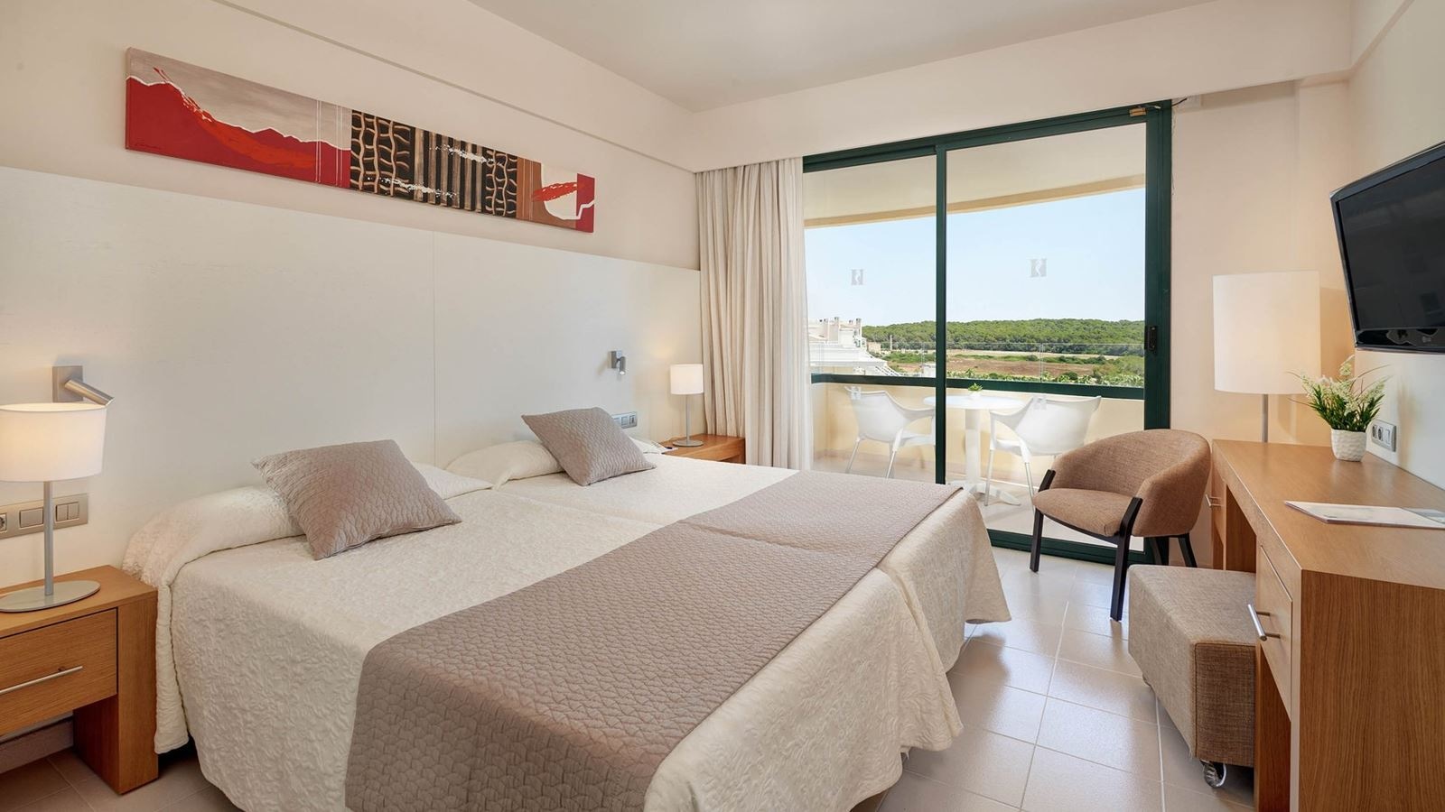 rooms-double-standard-with-balcony