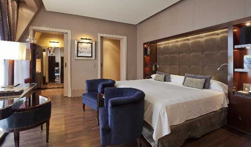 rooms-junior-suite-deluxe