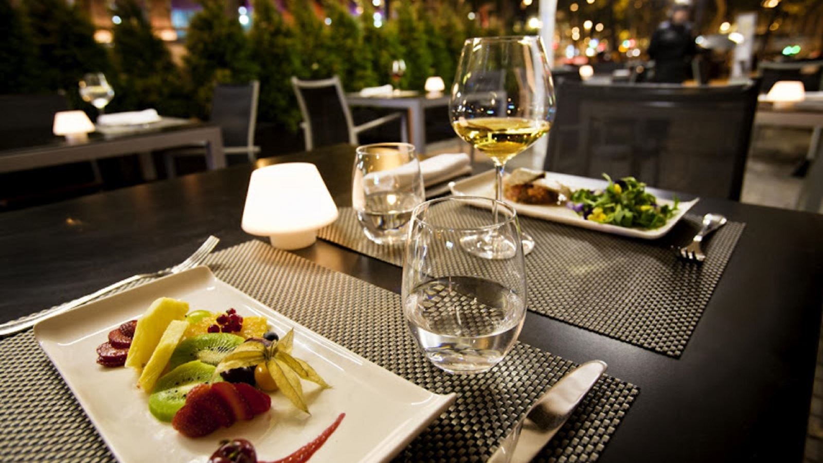 restaurants-restaurants