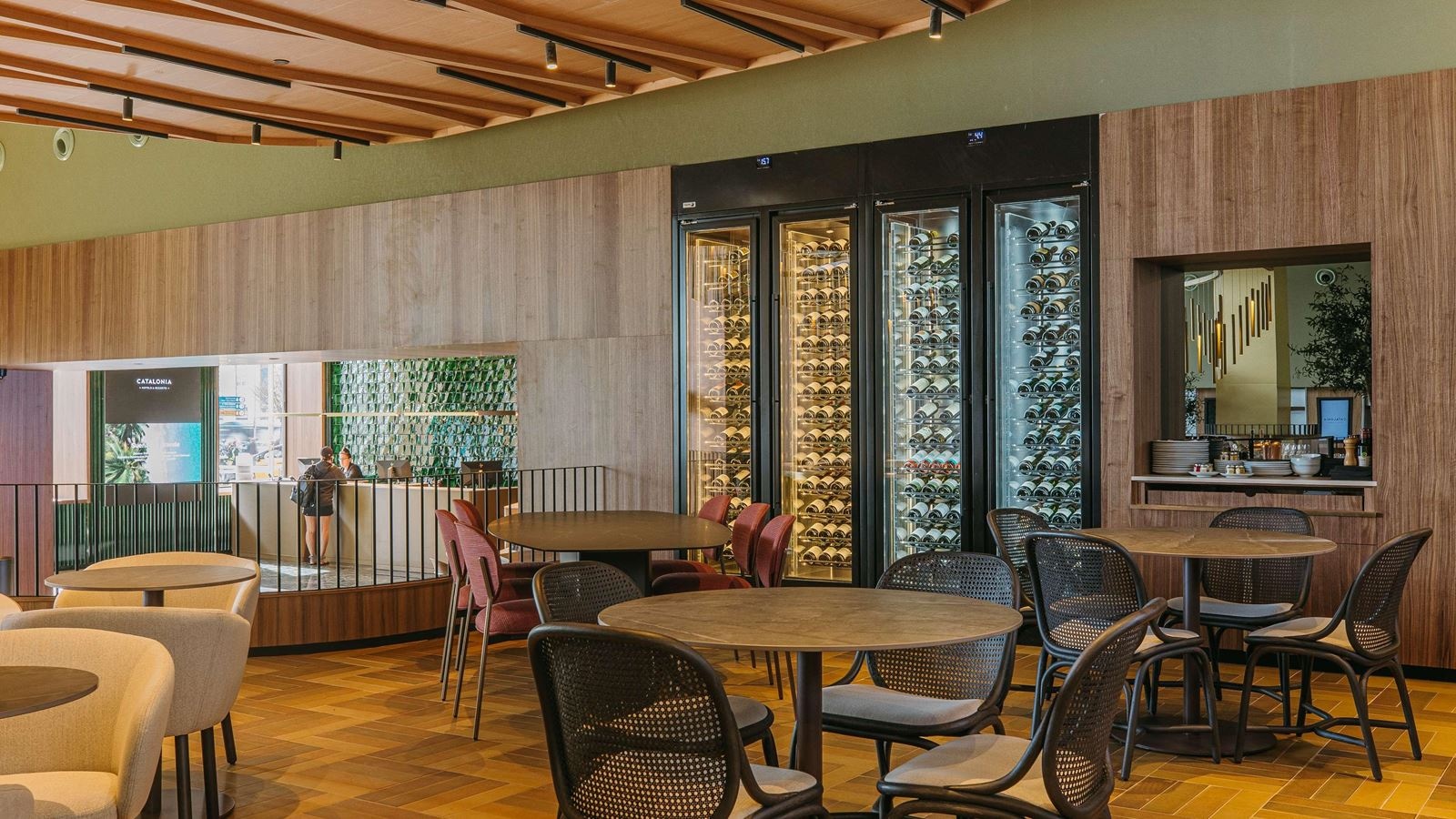 restaurants-restaurants