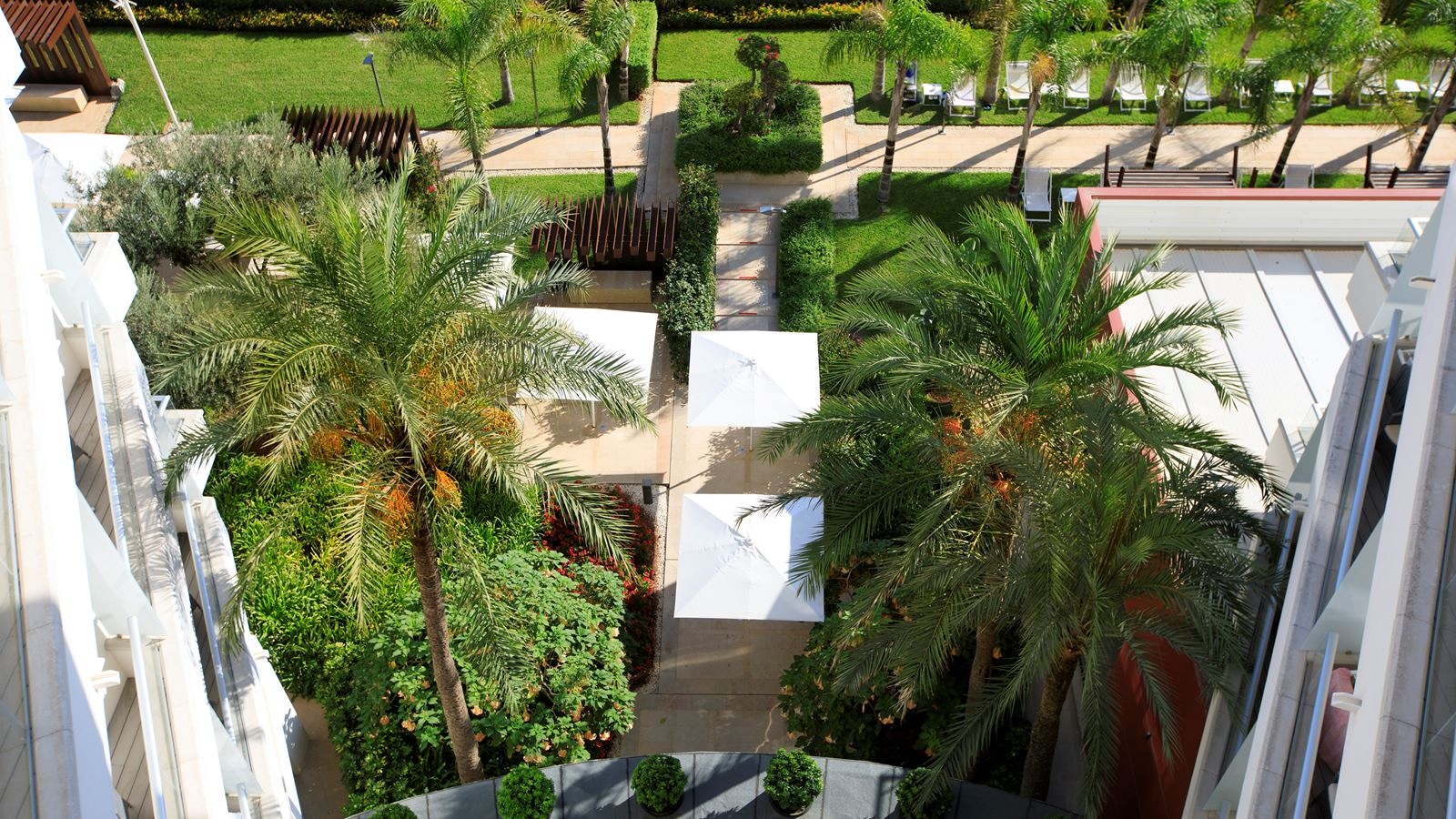 rooms-double-garden-view