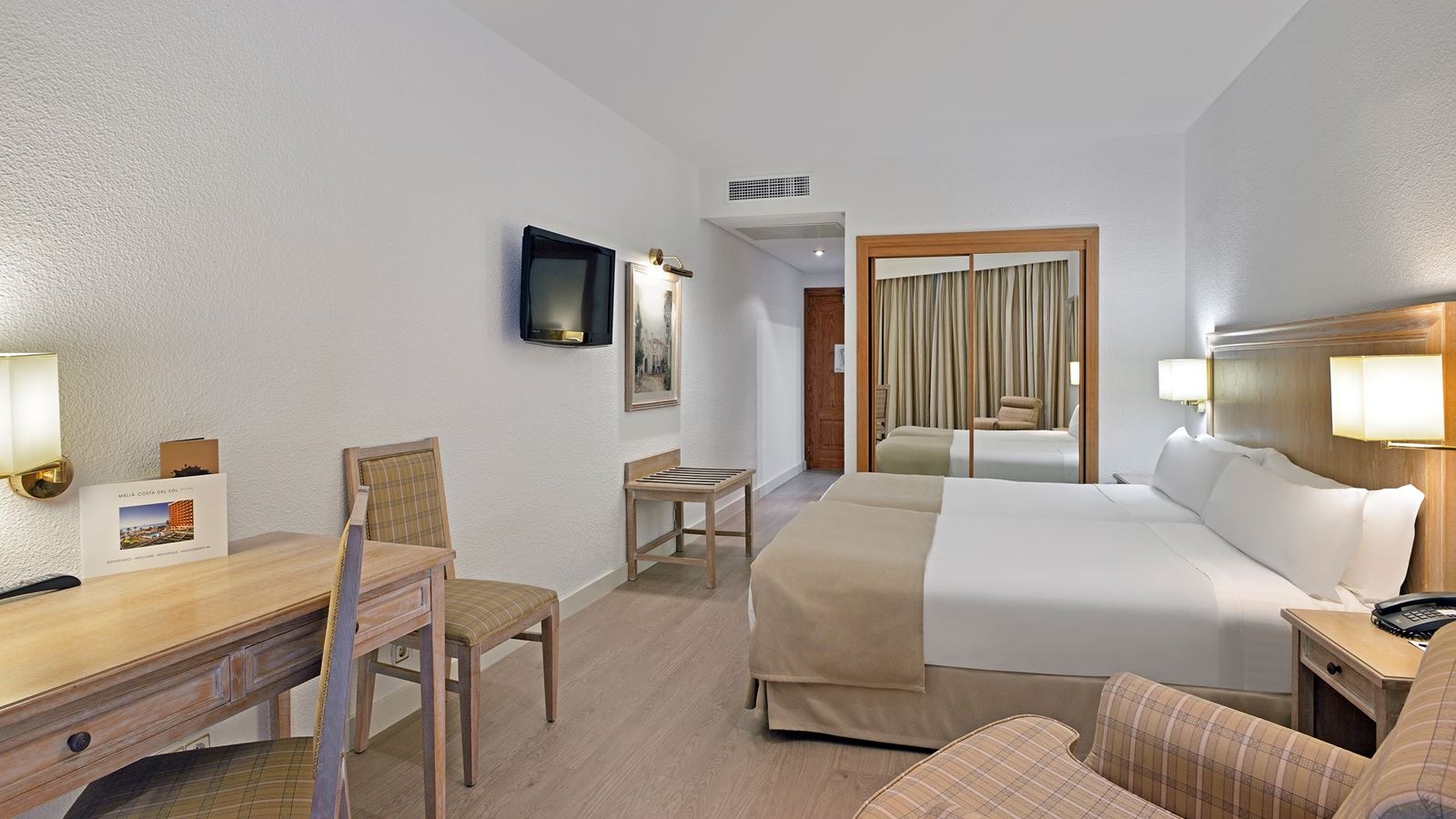 rooms-double-melia-room-sea-vie-balcony-or-terrace