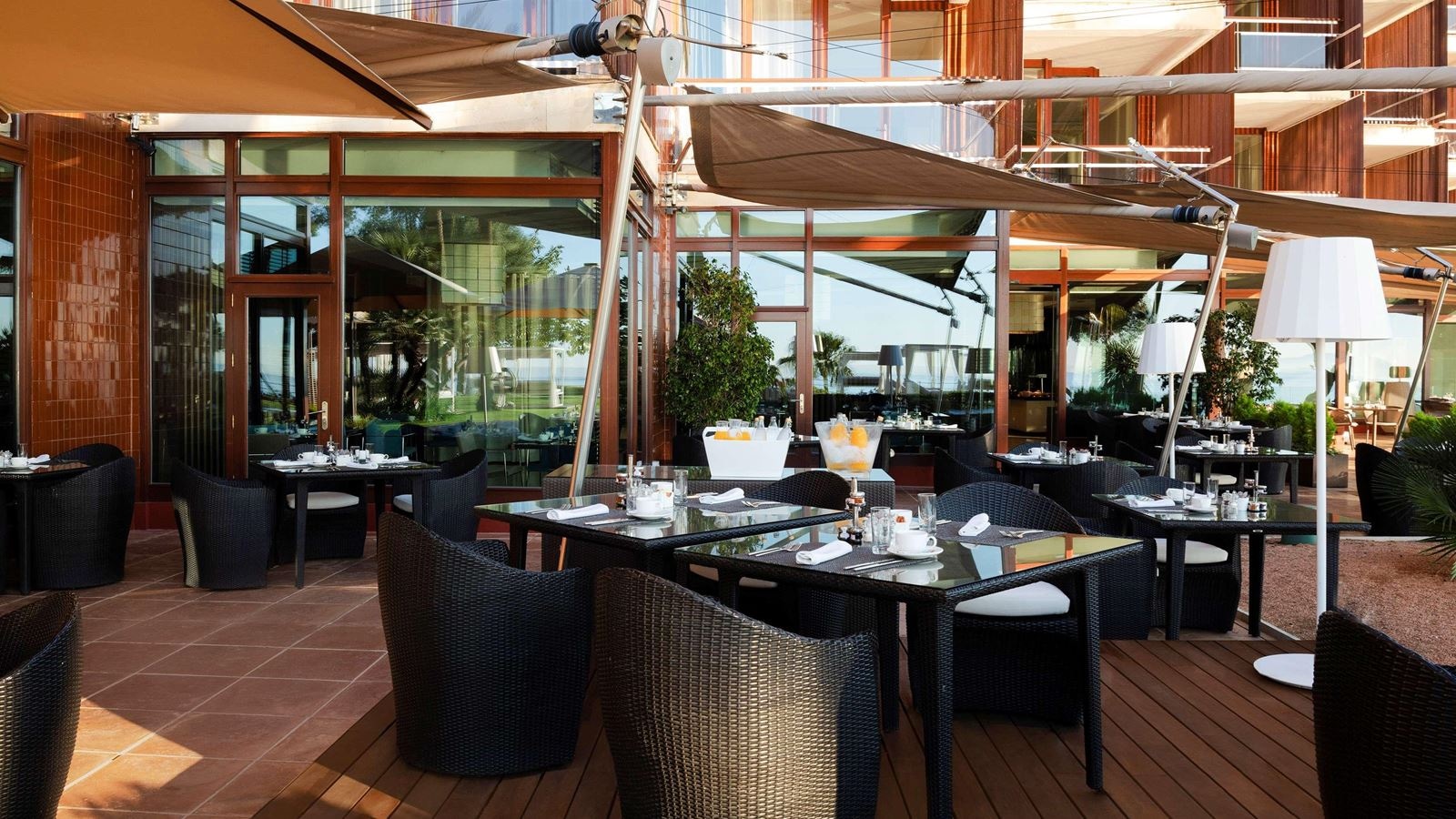 restaurants-restaurants