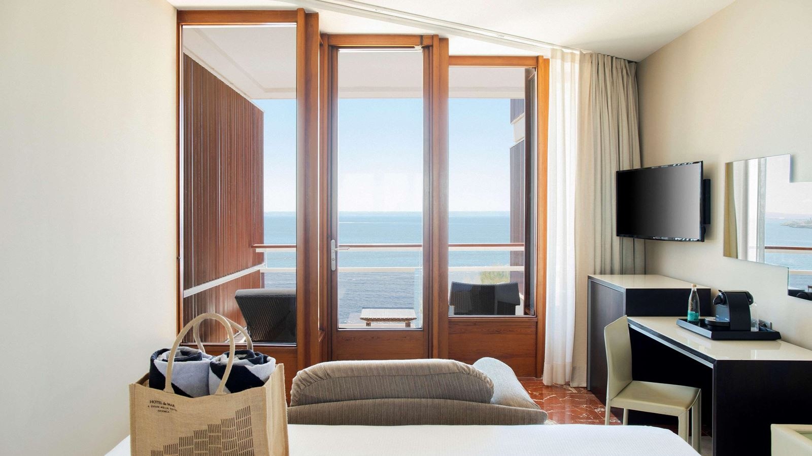 rooms-junior-suite-standard