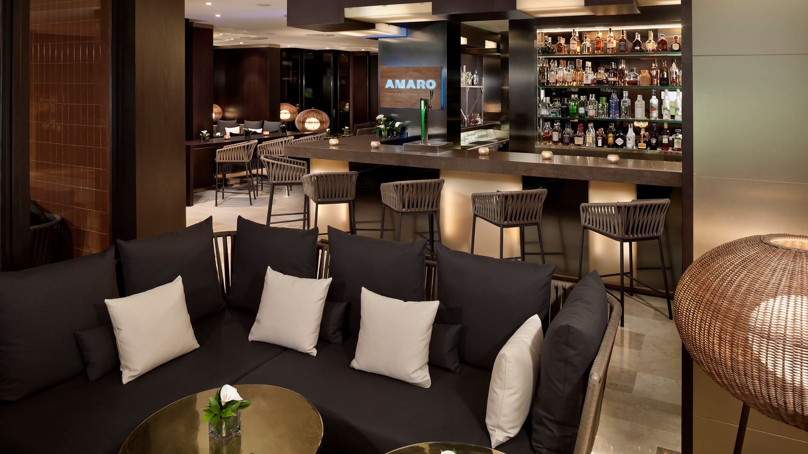 bars-amaro-lounge-bar