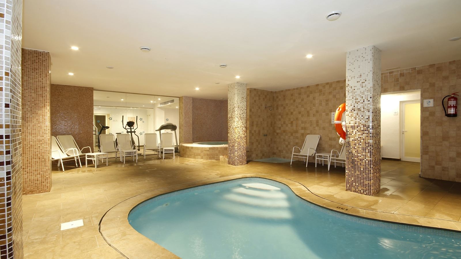pools-indoor-pool