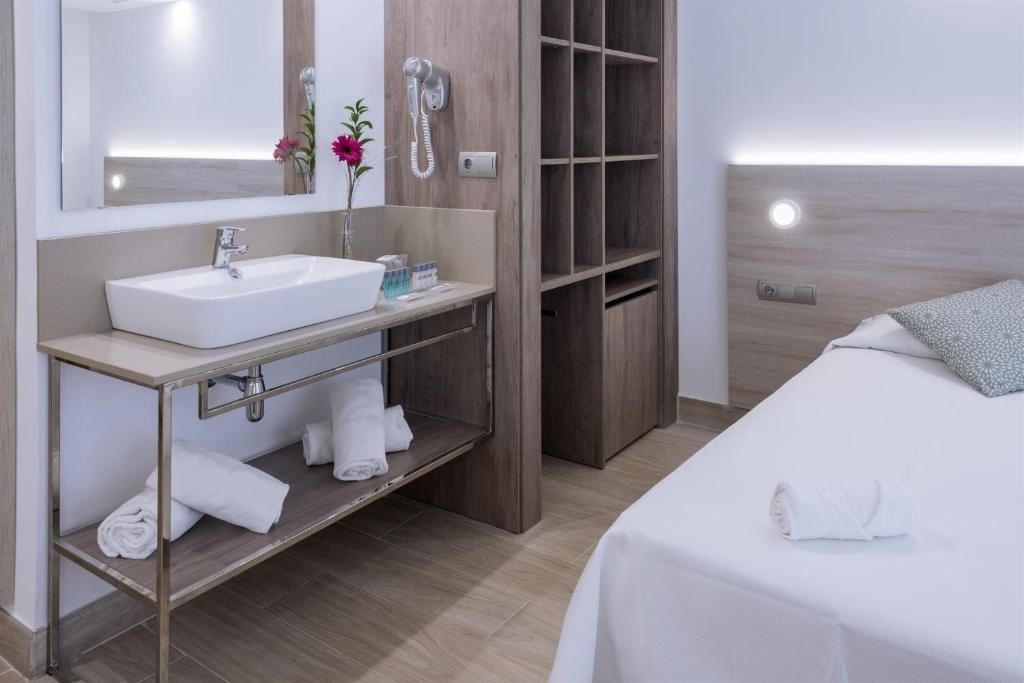 rooms-family-room-renewed