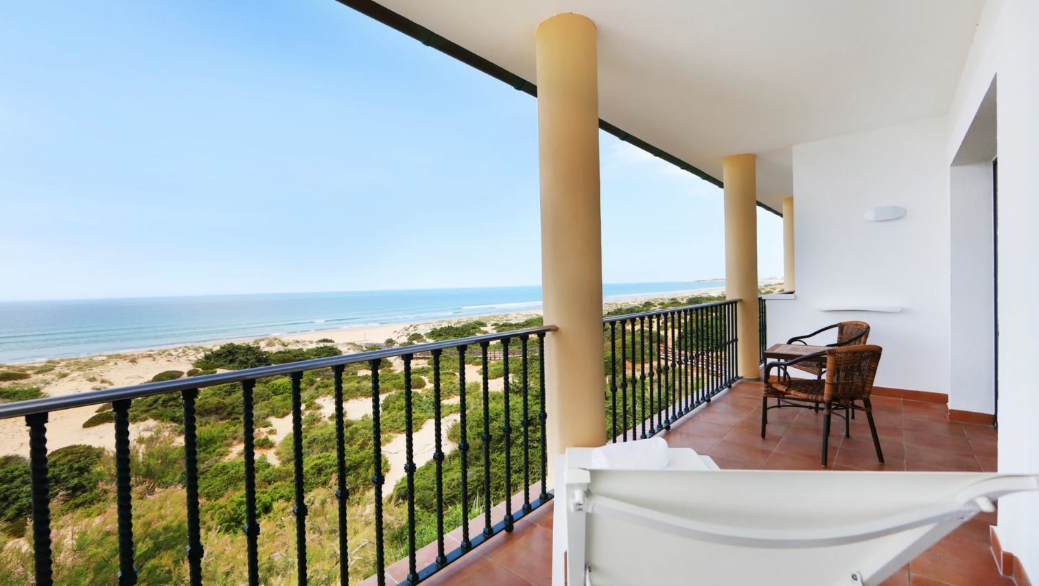 rooms-suite-sea-beachfront