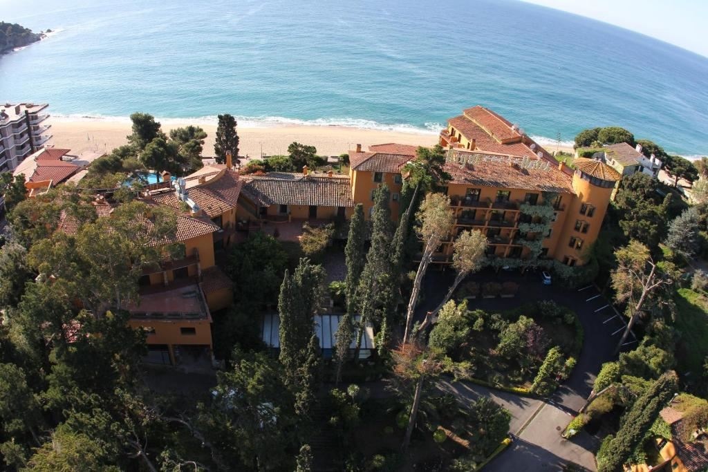 general-main-building