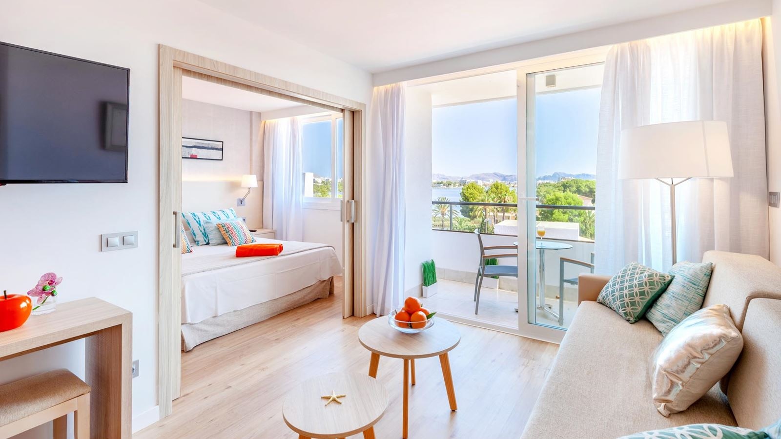 rooms-apt-1-bedroom-lake-view