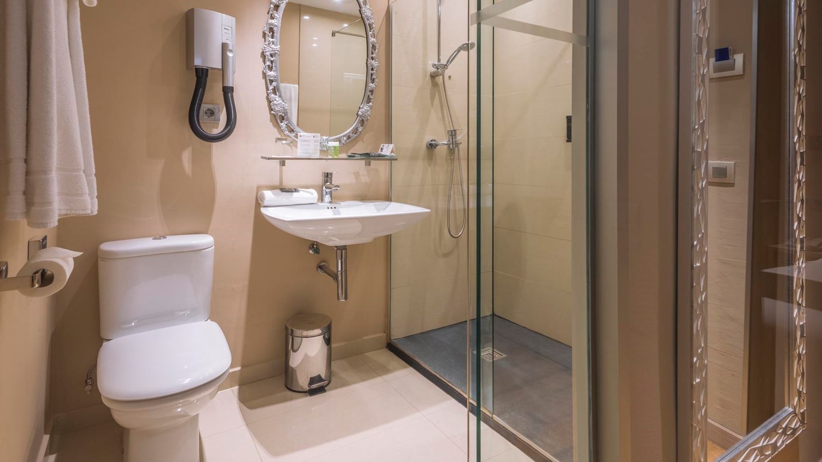 rooms-triple-standard