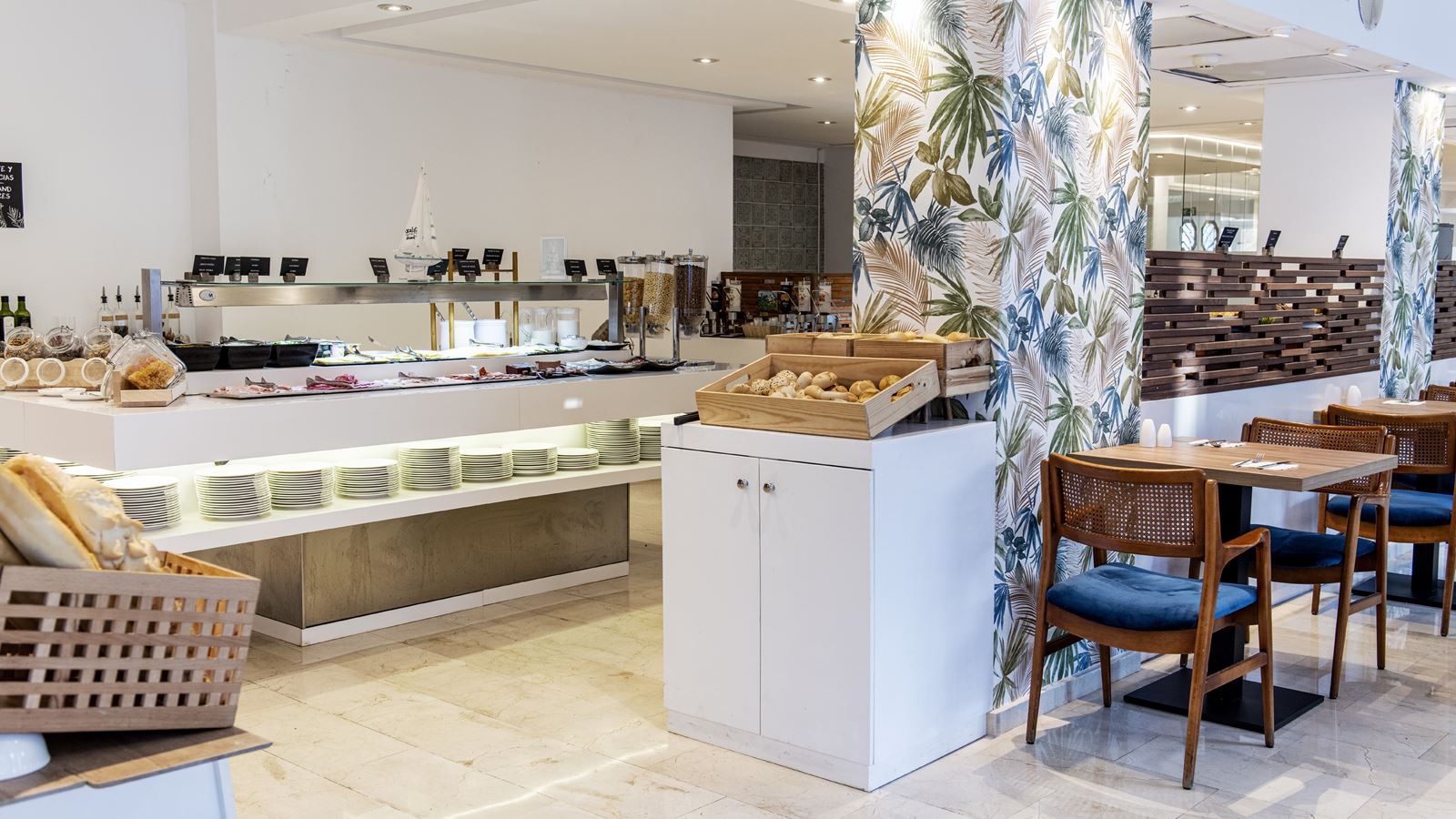 restaurants-restaurants