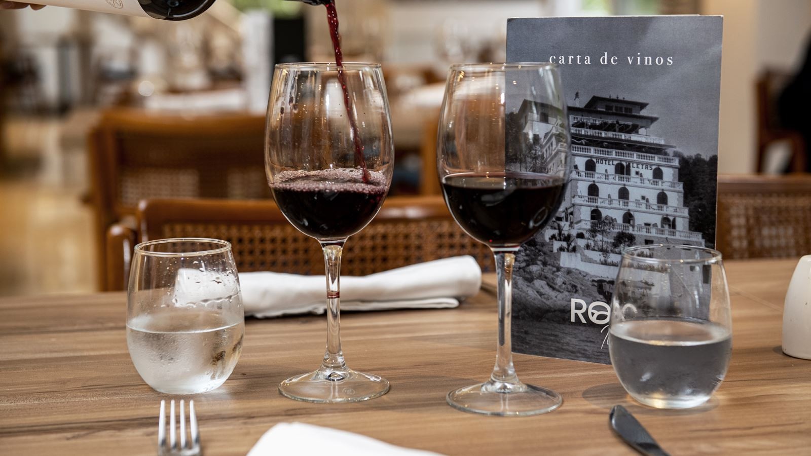 restaurants-restaurants