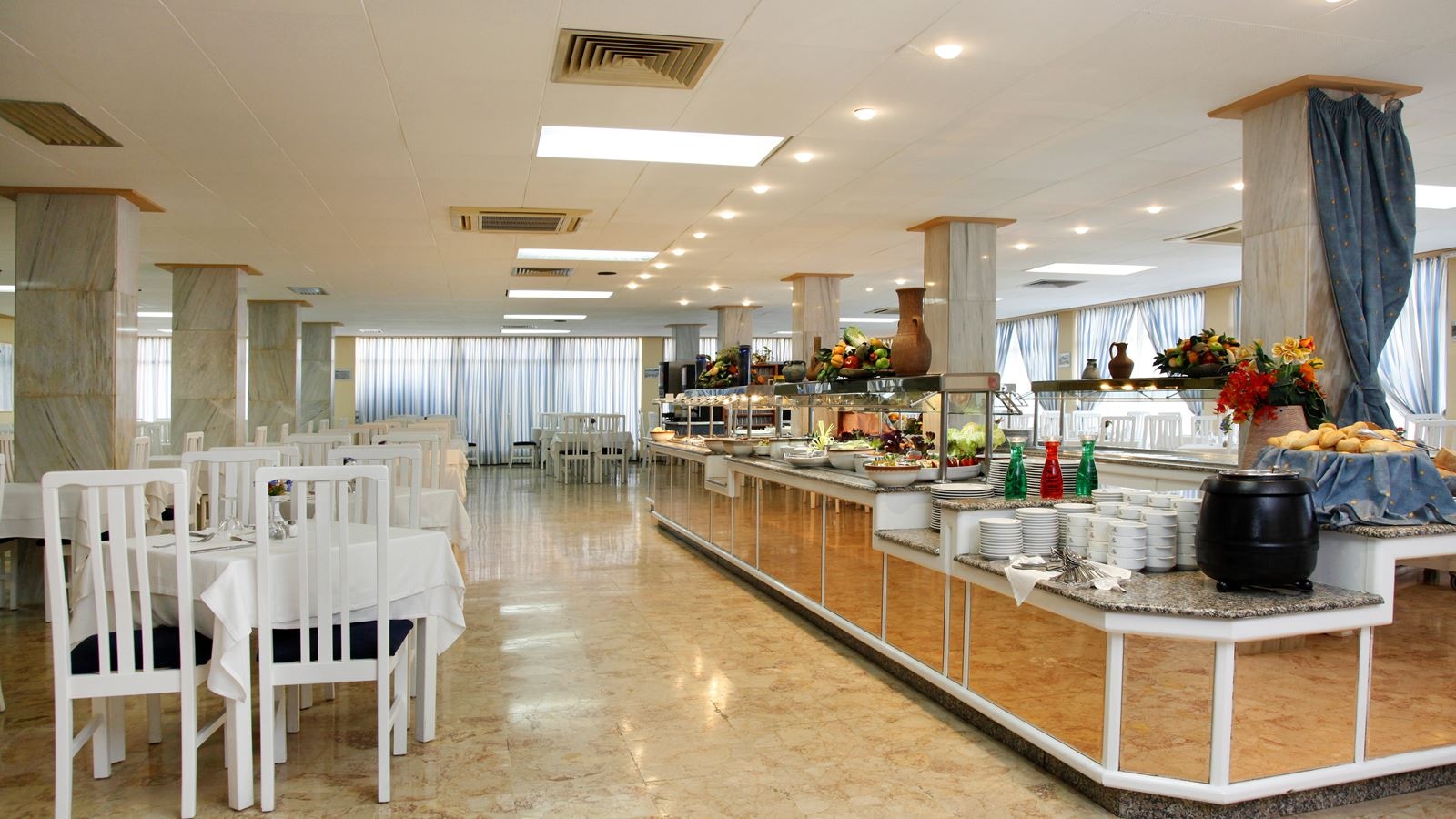 restaurants-main-building