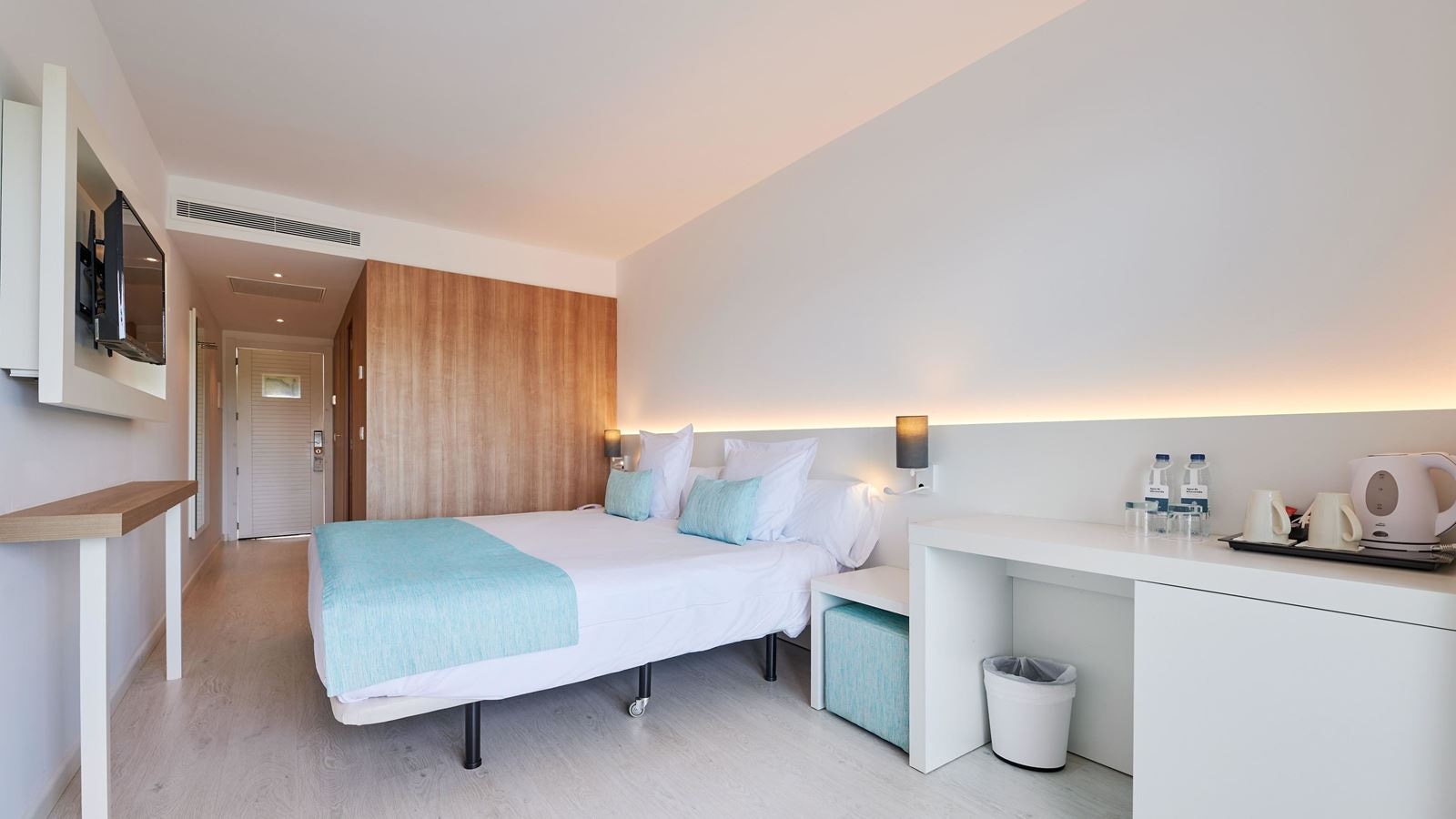 rooms-double-room-with-balcony