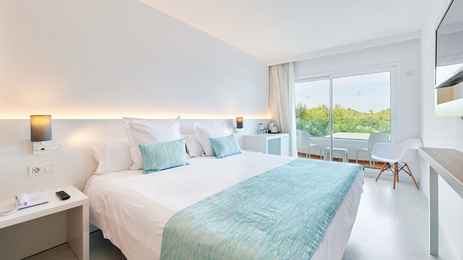 rooms-double-room-with-balcony