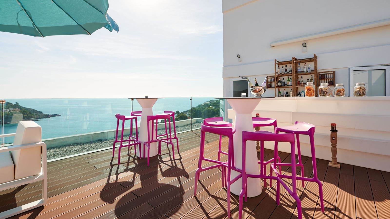 bars-kentia-pool-club