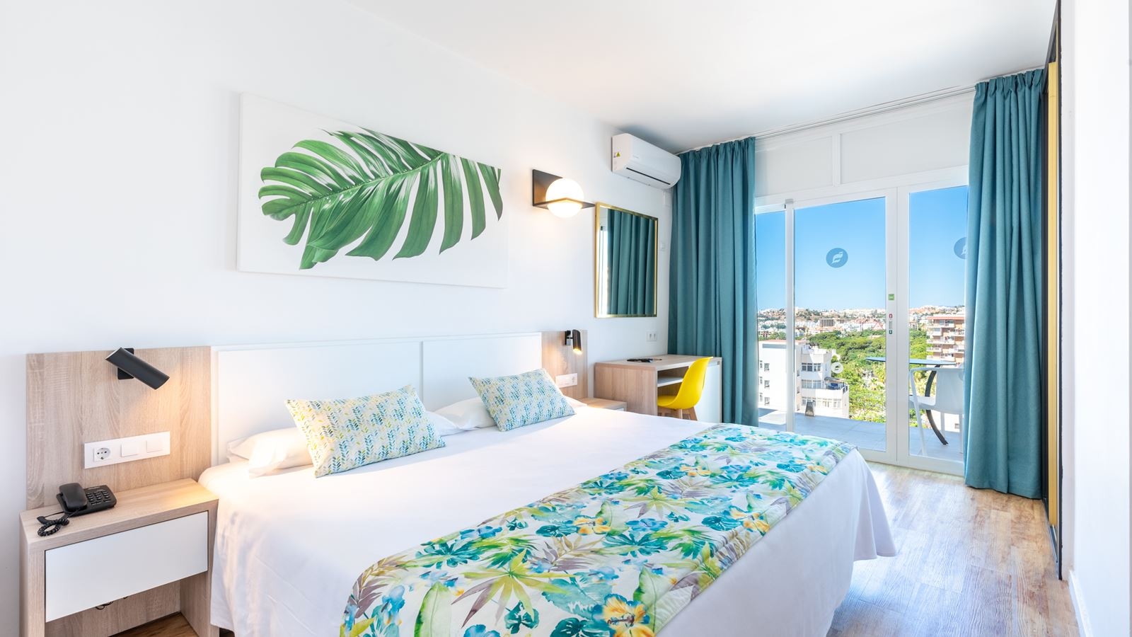 rooms-double-superior-room-balcony-or-terrace