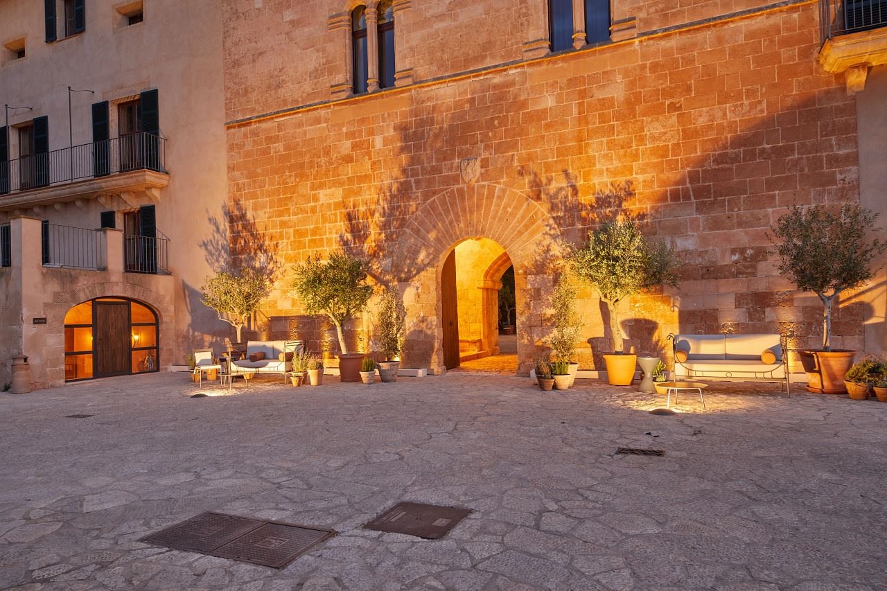 general-main-building