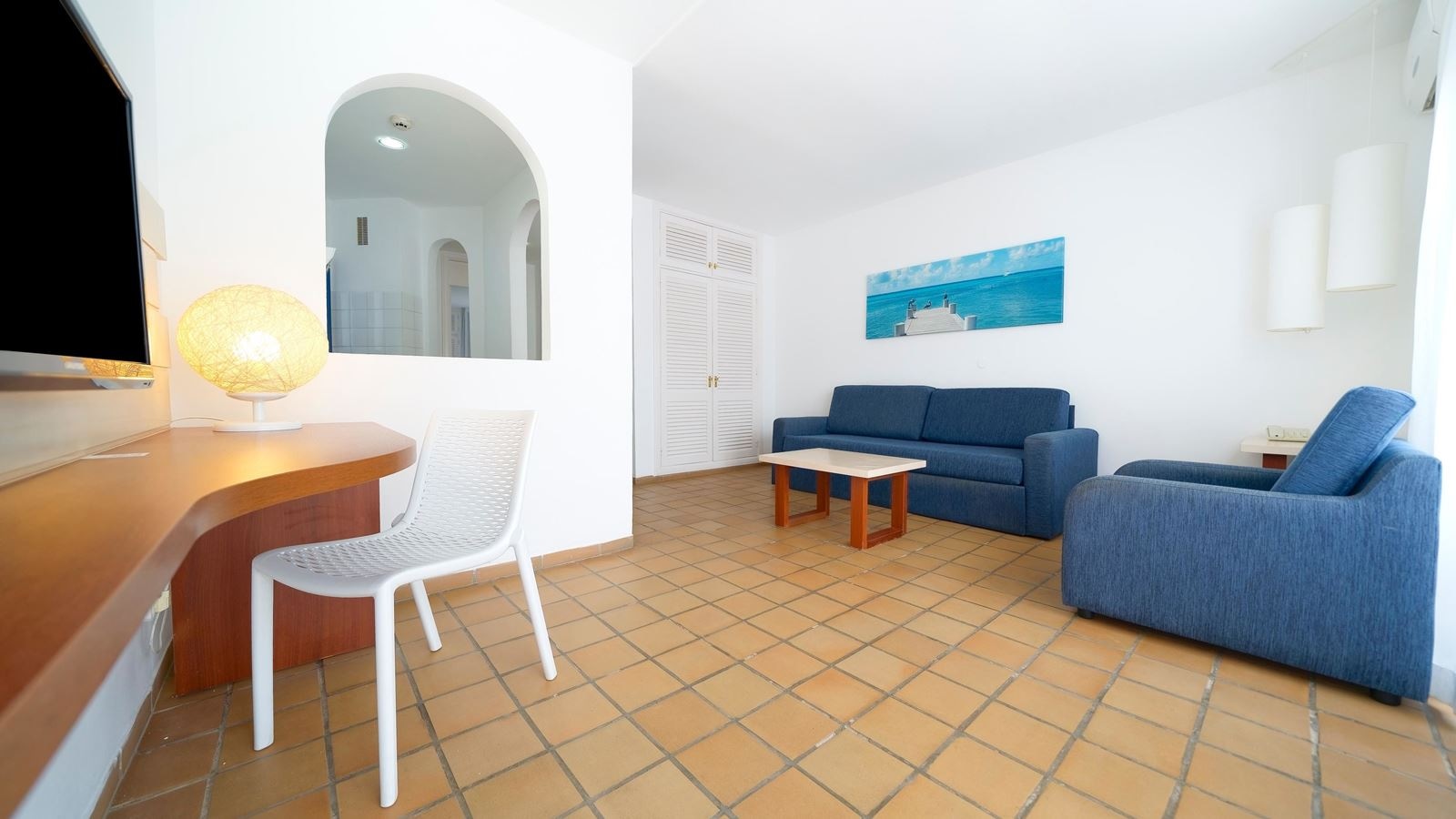 rooms-apartment-1-bedroom-roof-terrace