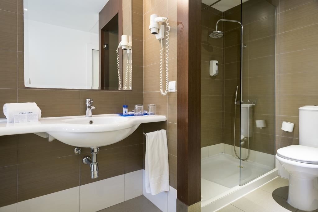 rooms-standard-room-balcony-or-terrace