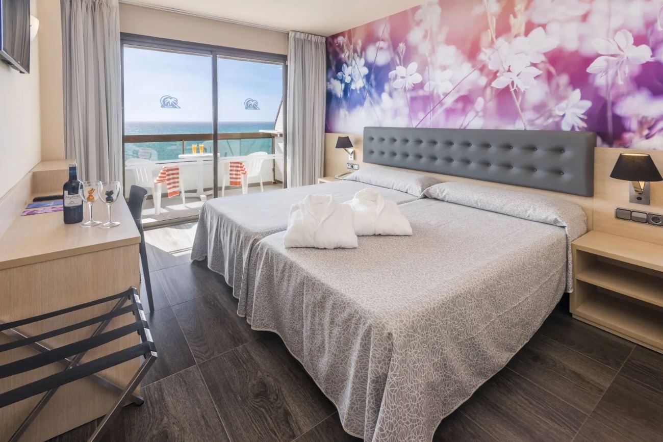 rooms-premium-triple-balcony-or-terrace