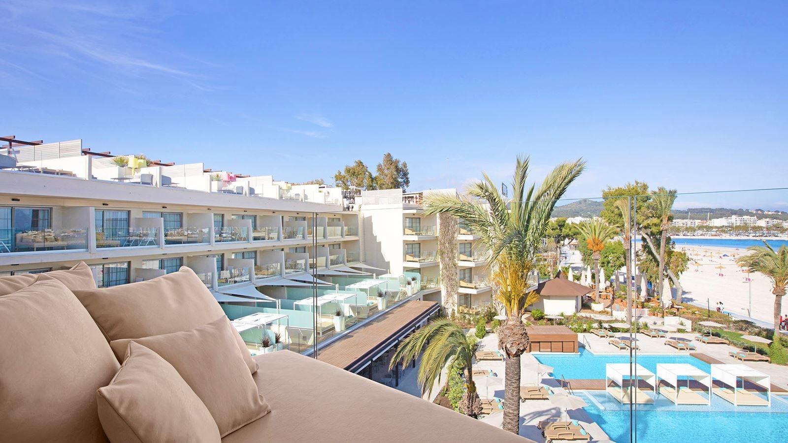 rooms-double-superior-sideseaview-balcony-or-terrace