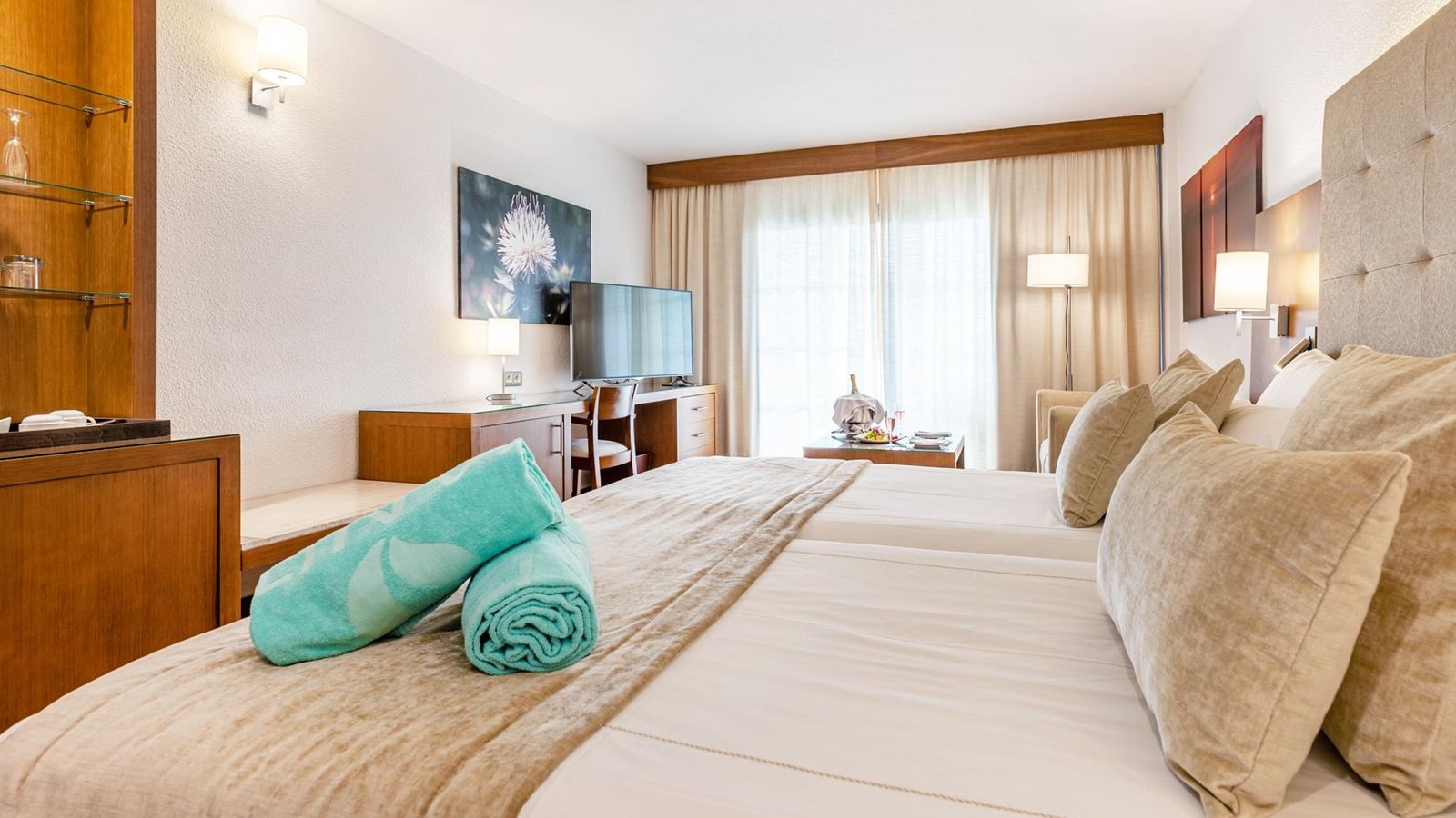 rooms-double-superior-balcony