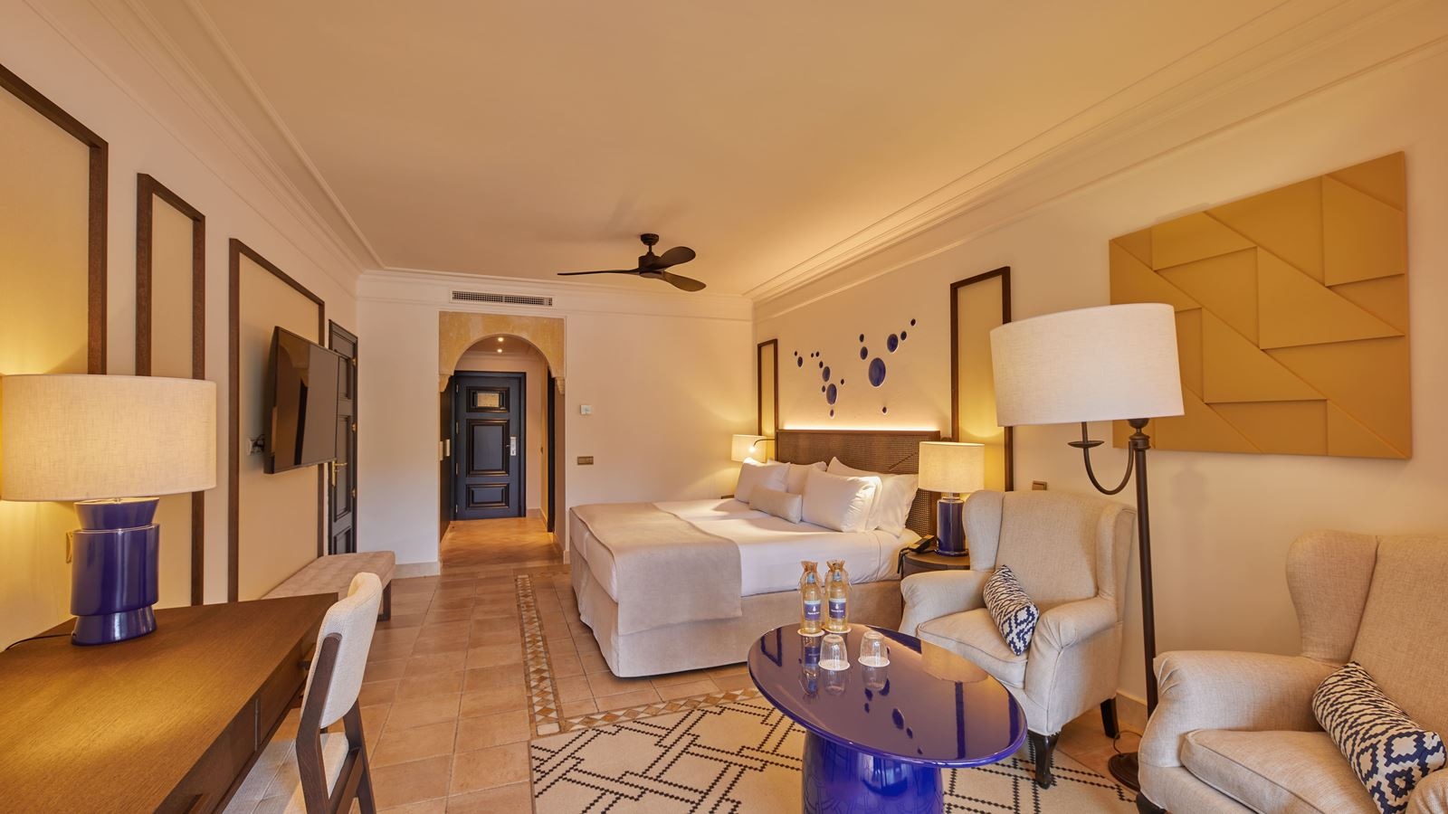 rooms-junior-suite-poolview-balcony-or-terrace