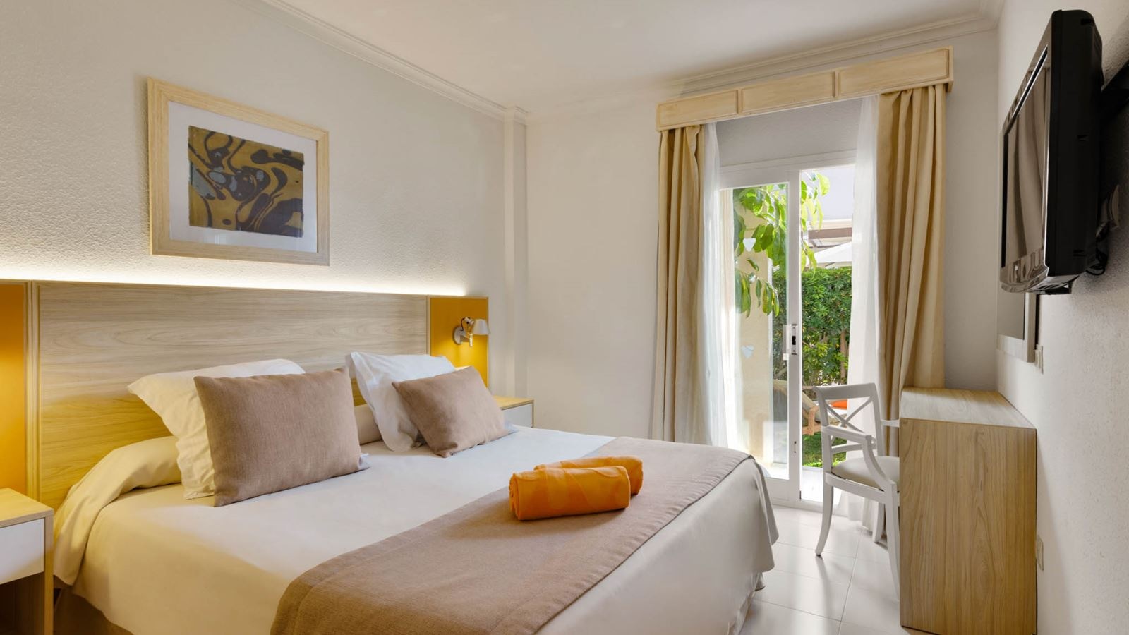 rooms-apt-1-bedroom-garden